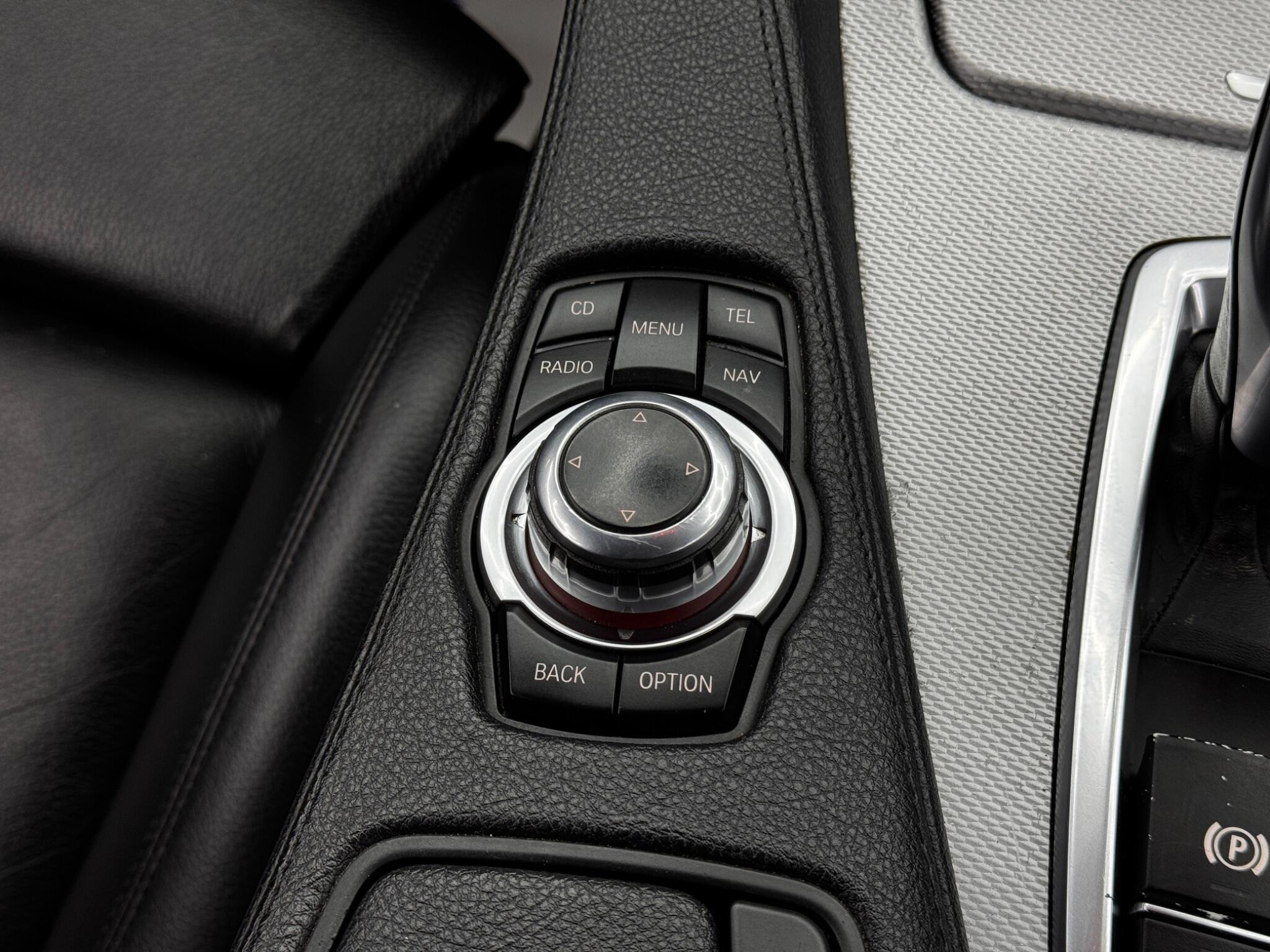 BMW 6 Series view 24