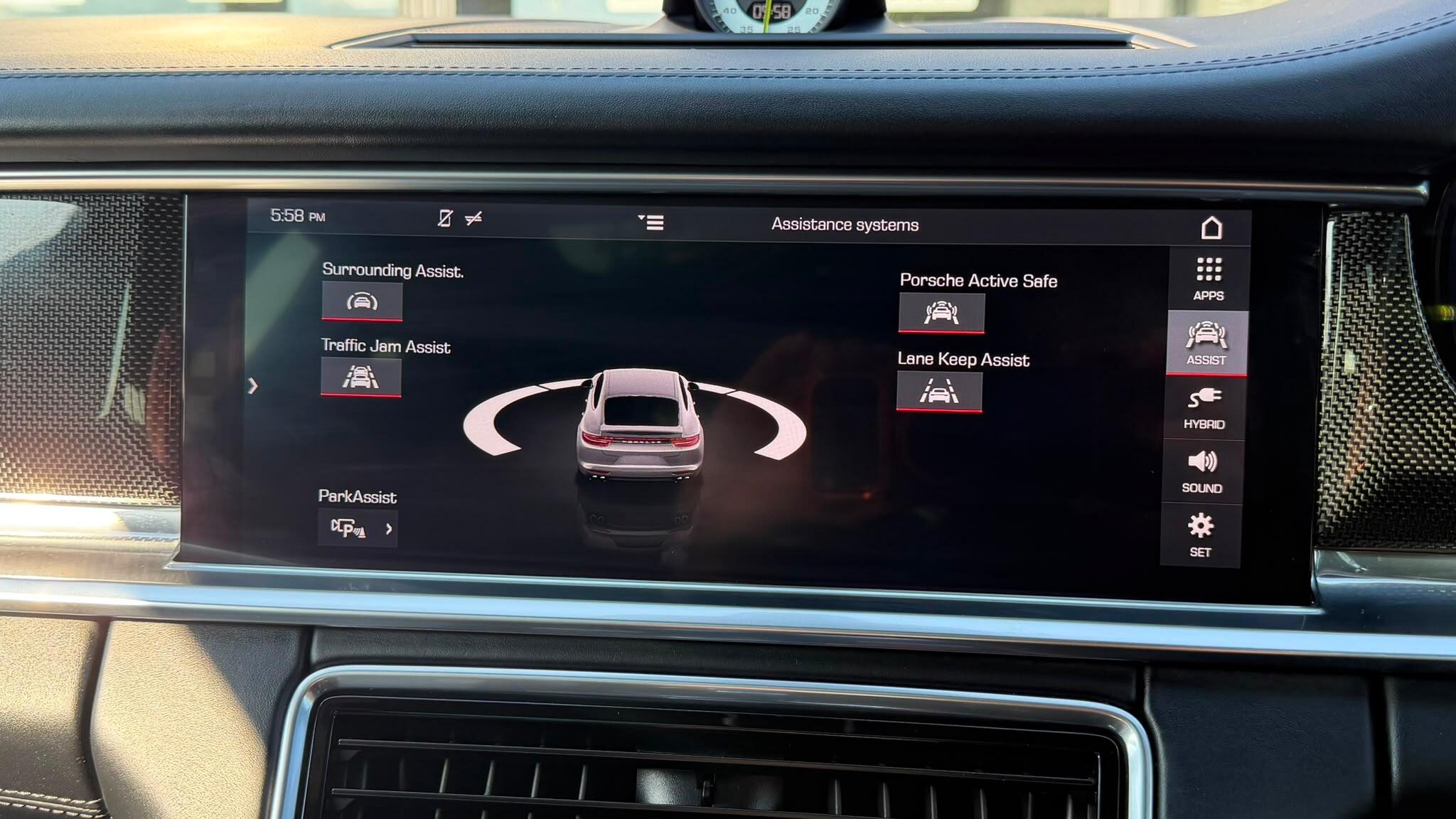 Porsche Panamera view 36