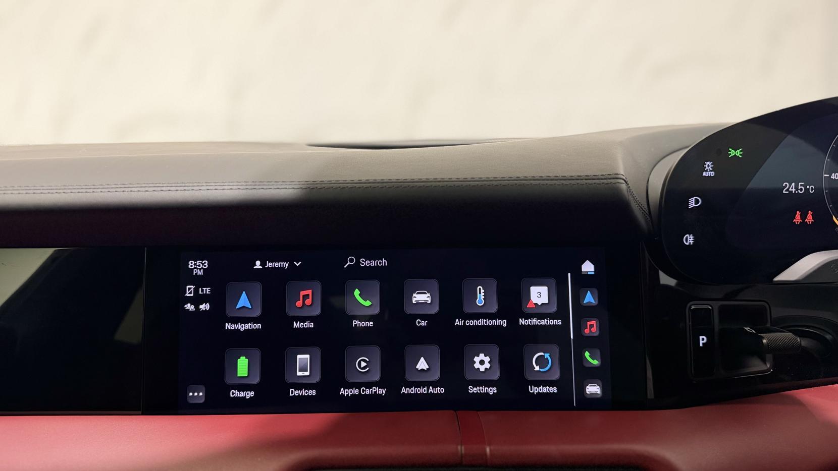 Porsche Taycan view 21