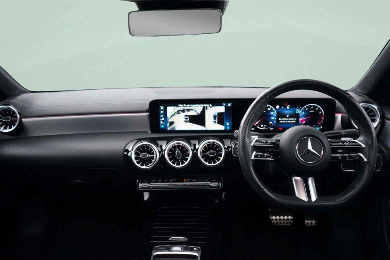 Mercedes-Benz Cla view 18