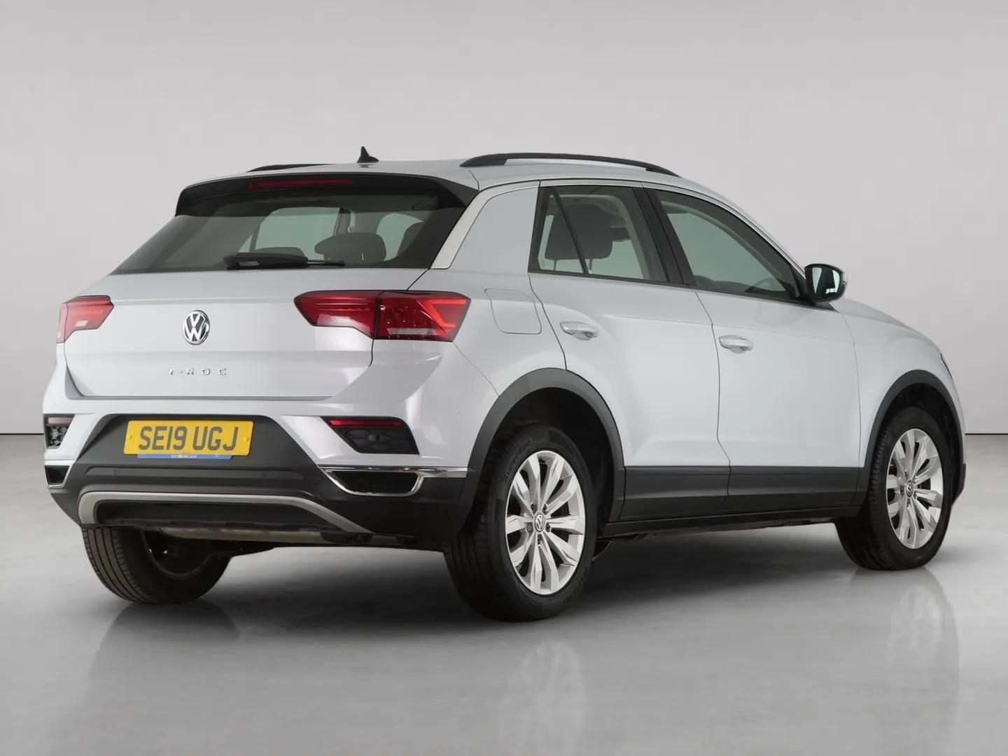Volkswagen T-Roc view 10