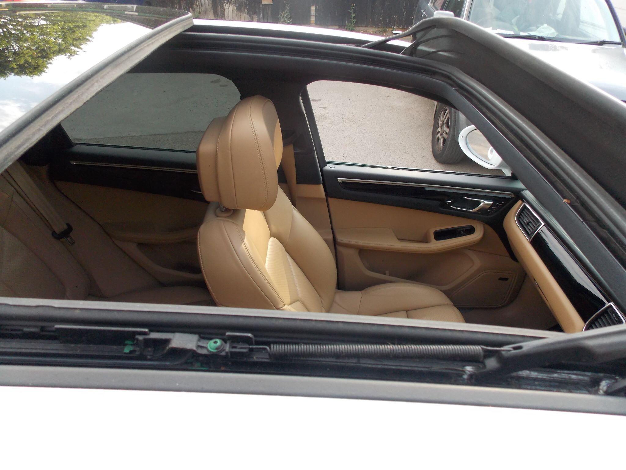 Porsche Macan view 73