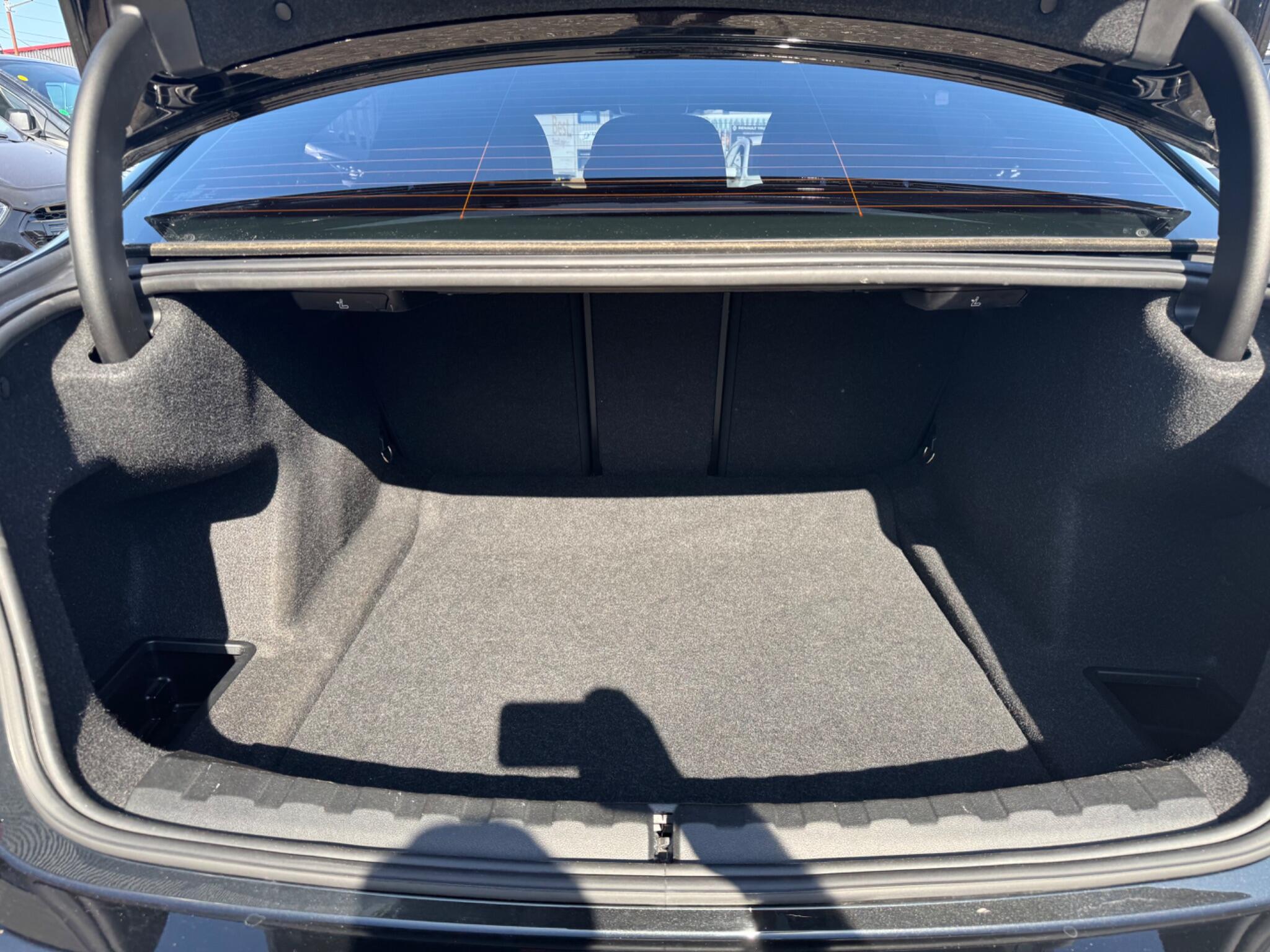 BMW 3 Series view 47