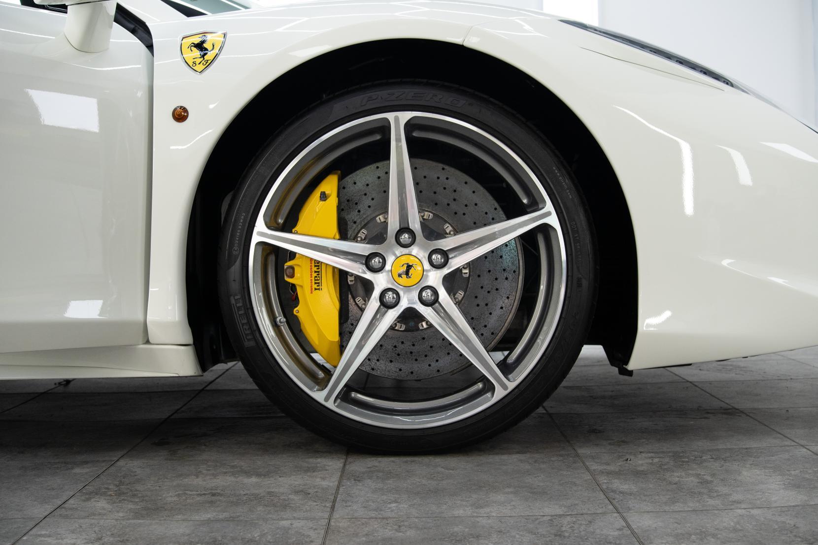 Ferrari 458 view 6
