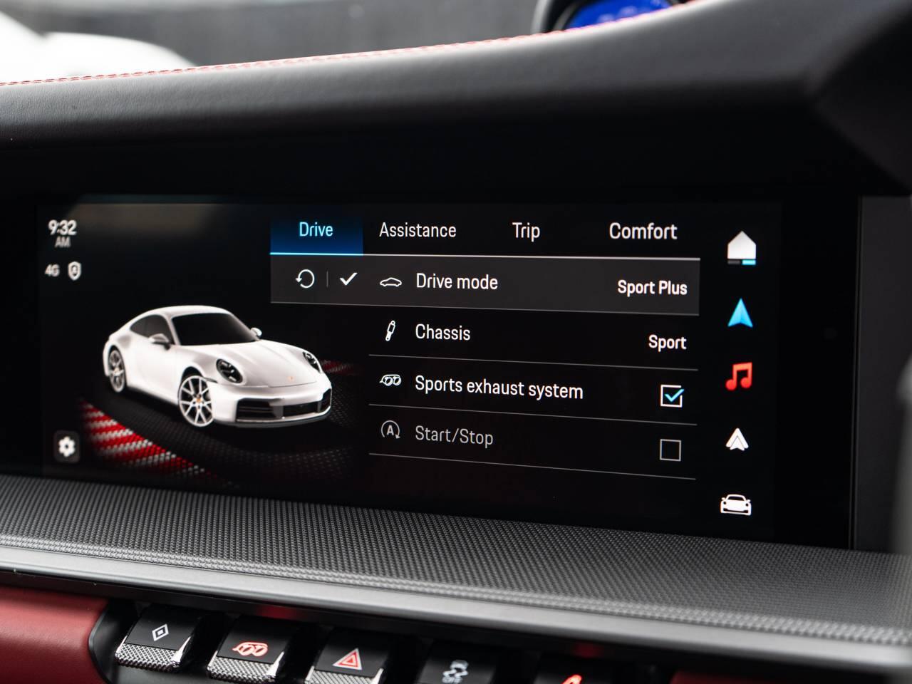 Porsche 911 view 33