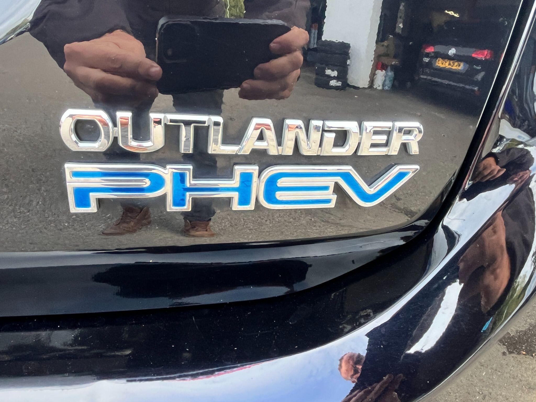 Mitsubishi Outlander view 35