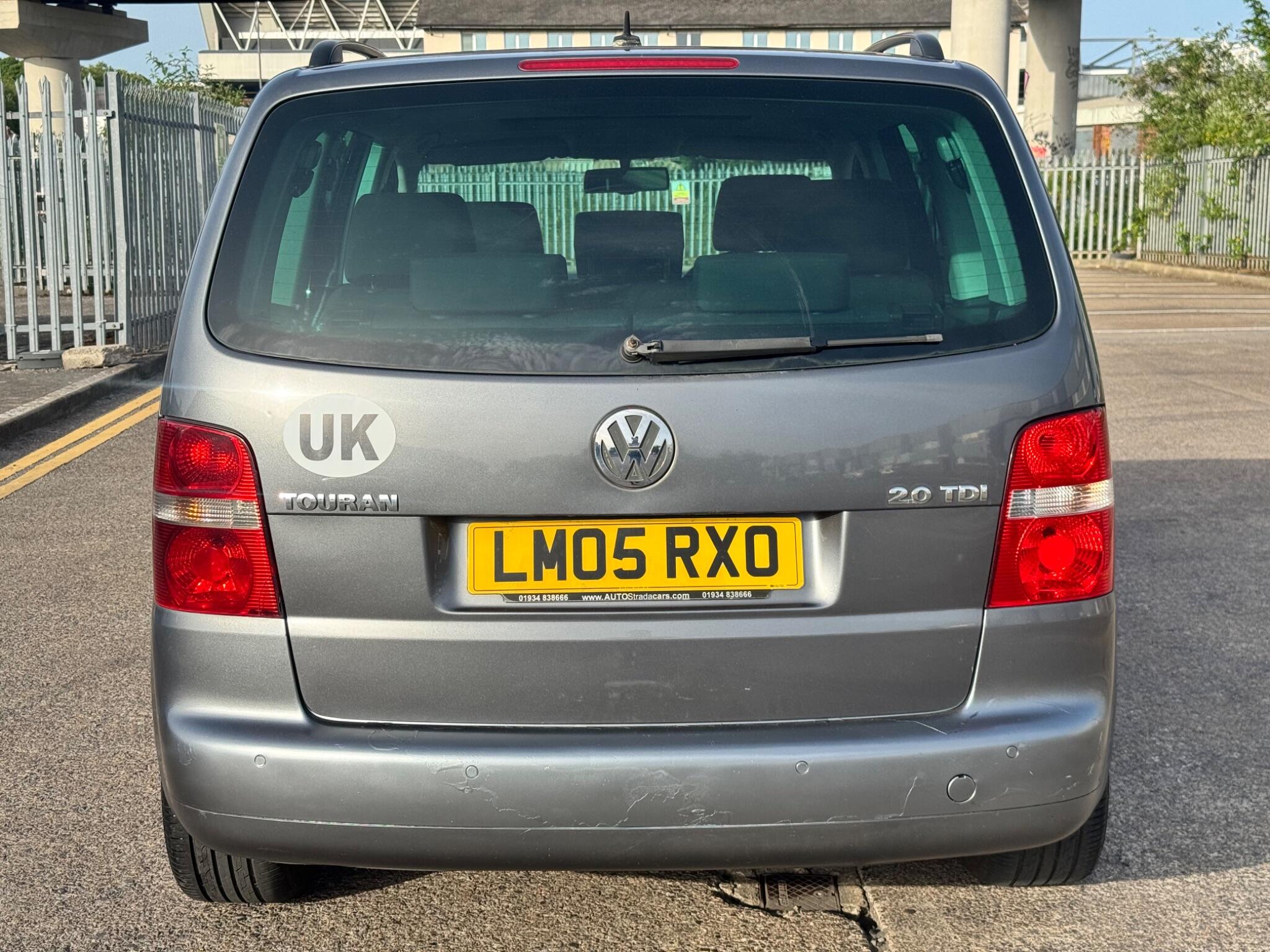 Volkswagen Touran view 12