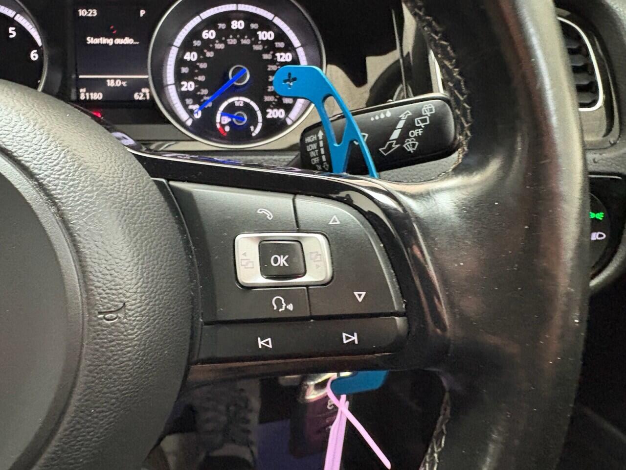 Volkswagen Golf view 19