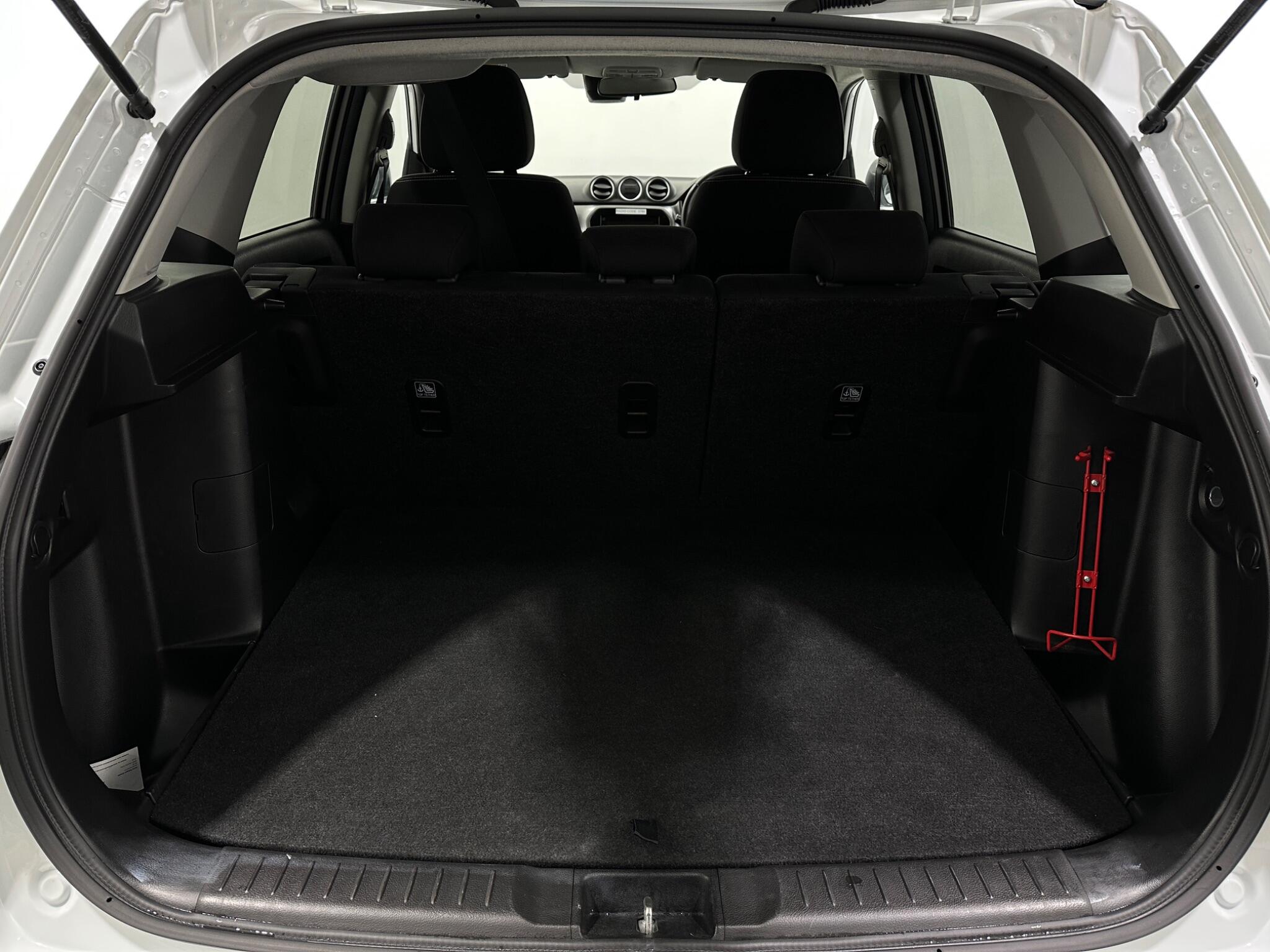 Suzuki Vitara view 45