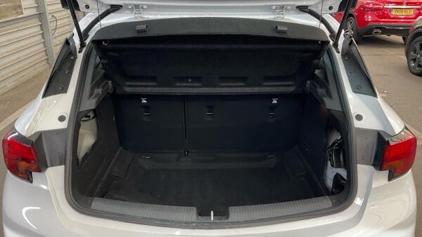 Vauxhall Astra view 11