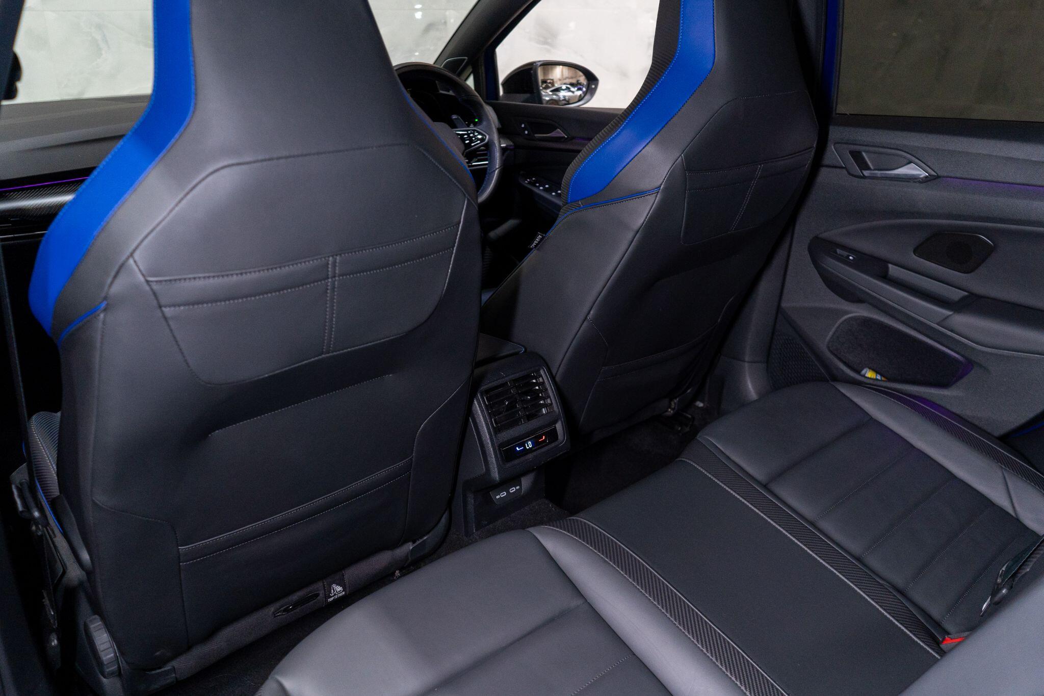 Volkswagen Golf view 14