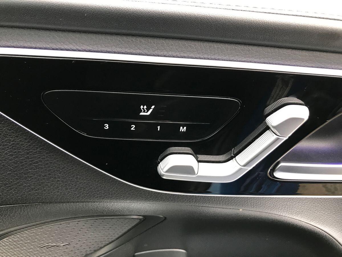 Mercedes-Benz C-Class view 23
