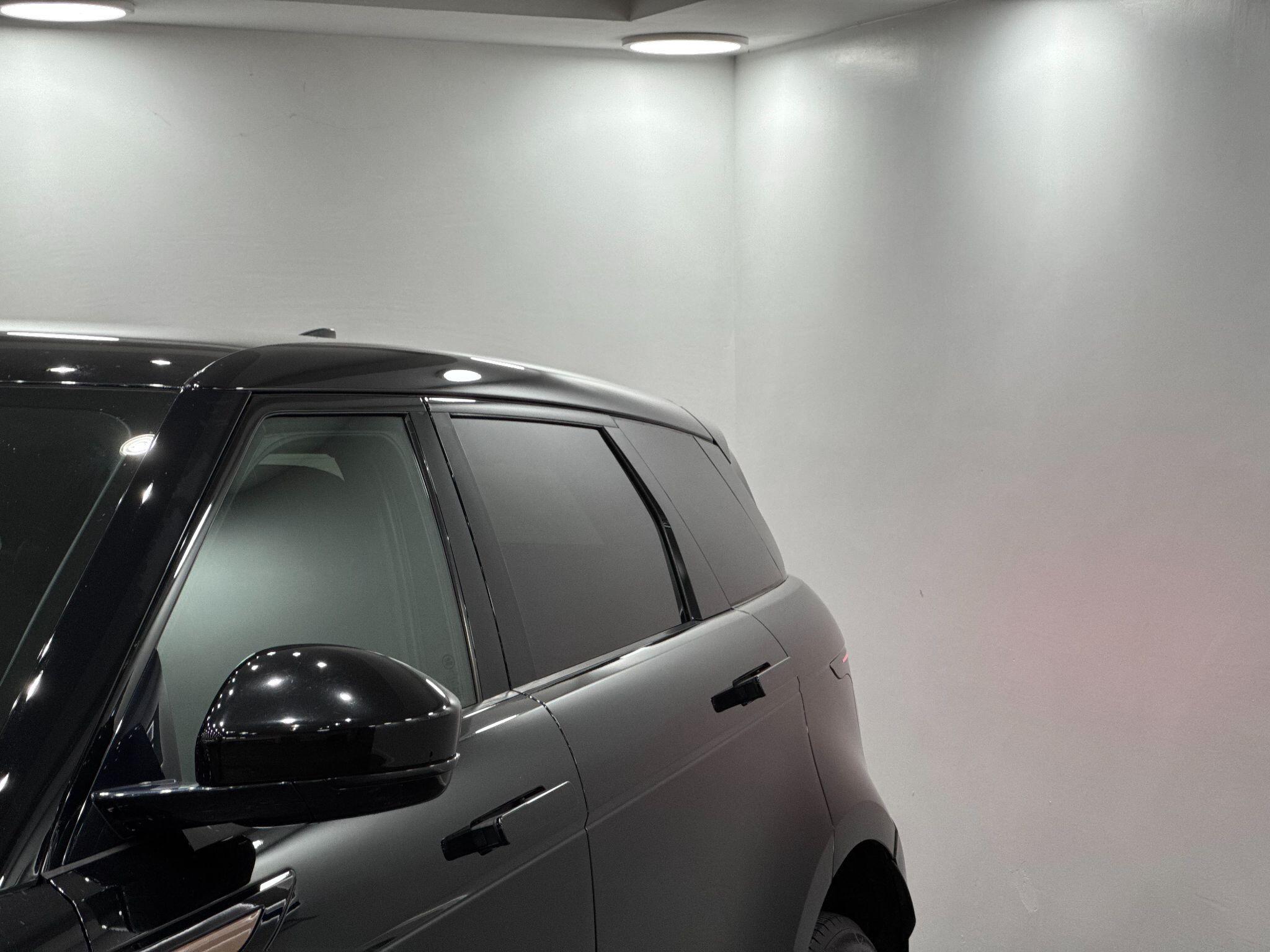 Land Rover Range Rover Evoque view 11