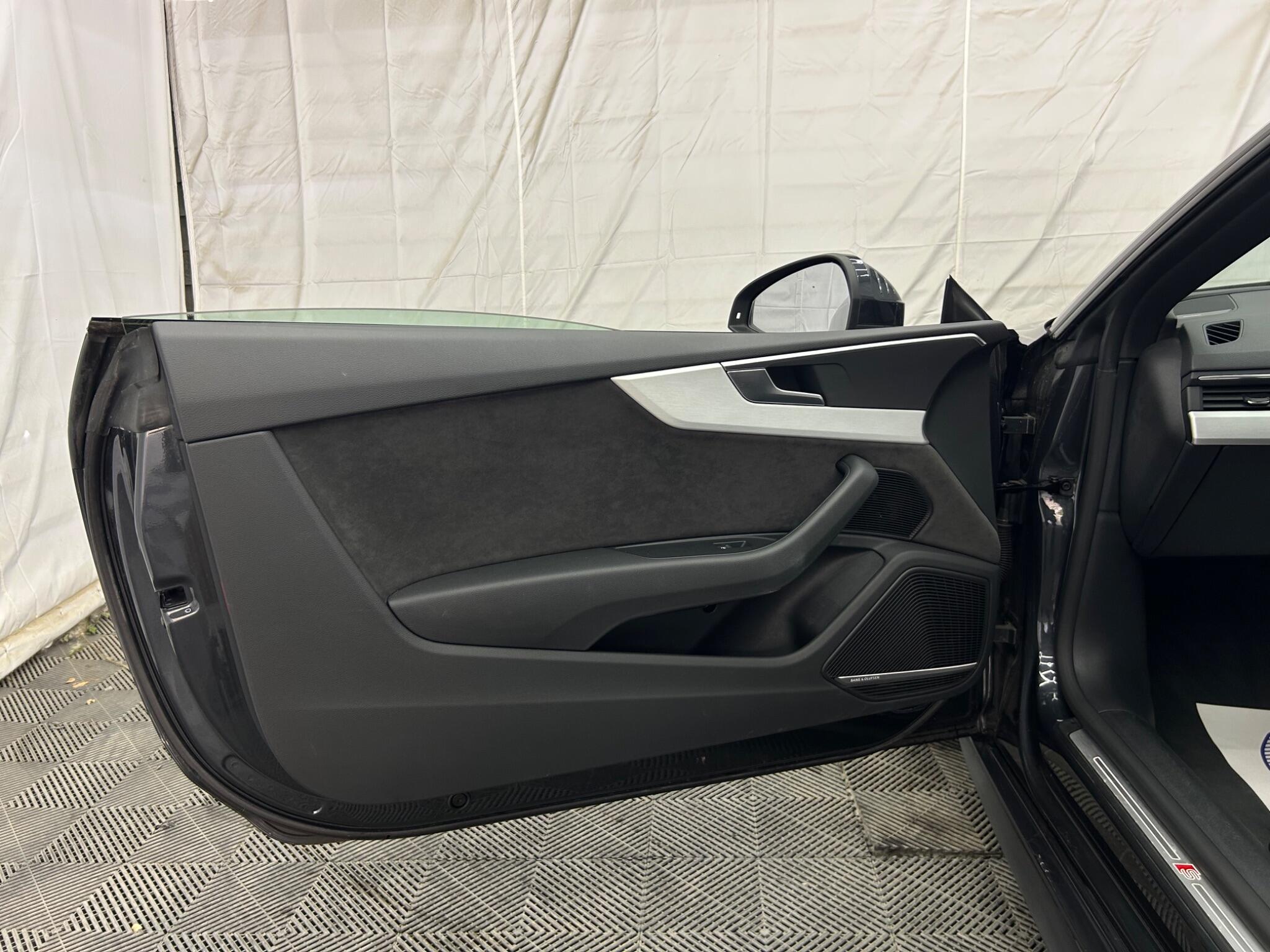 Audi A5 view 31