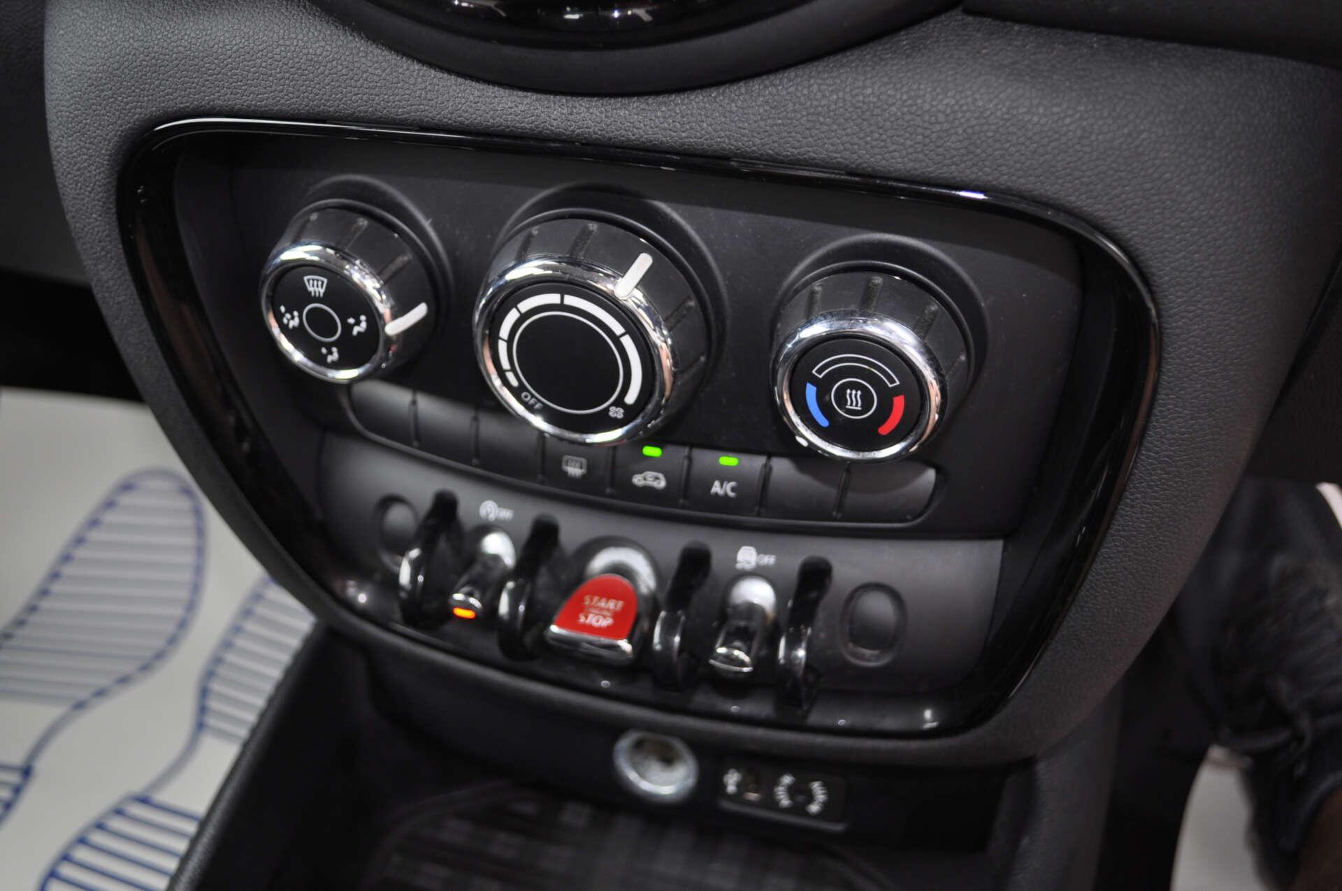 Mini Clubman view 27