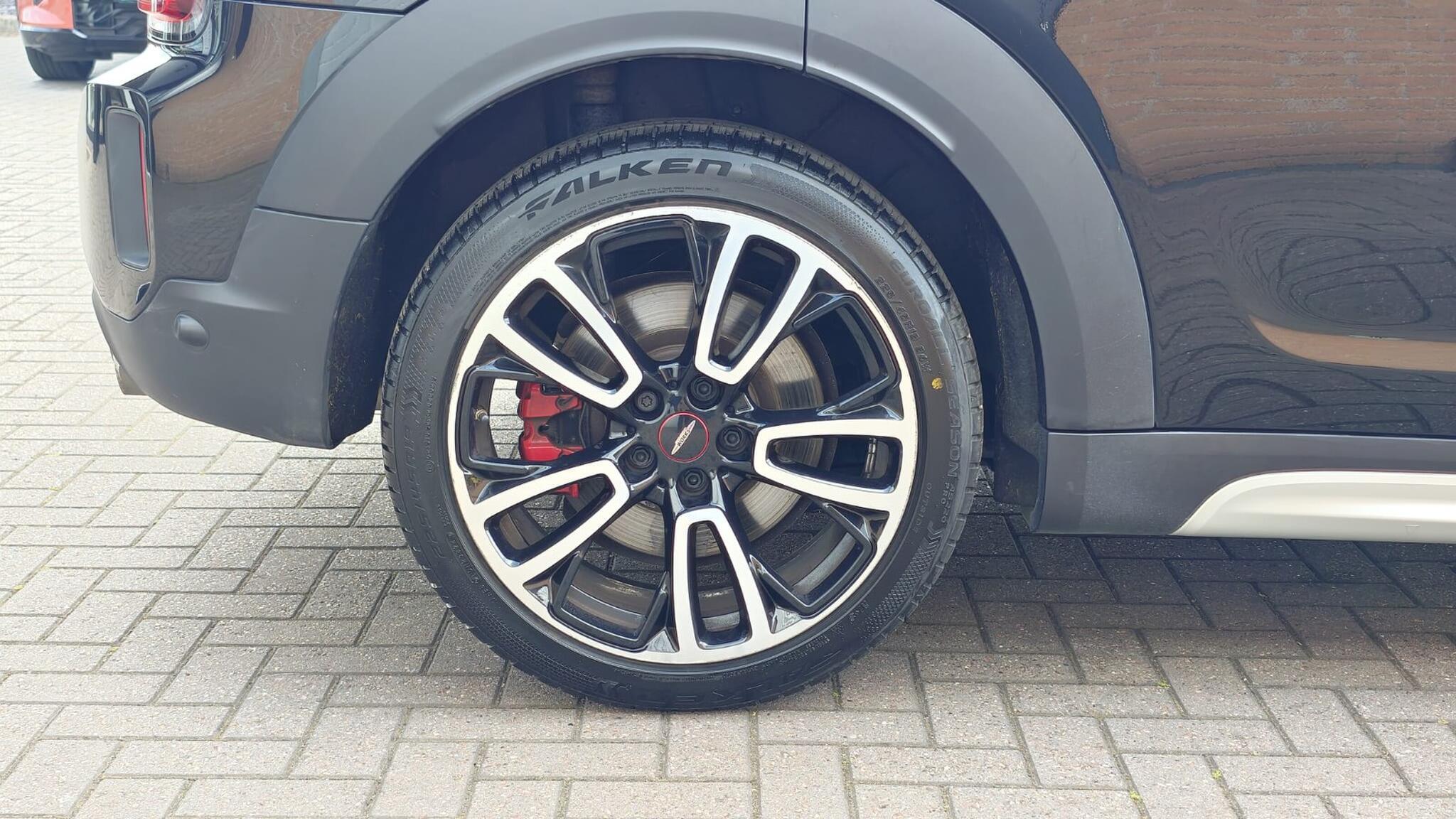 Mini Countryman view 11