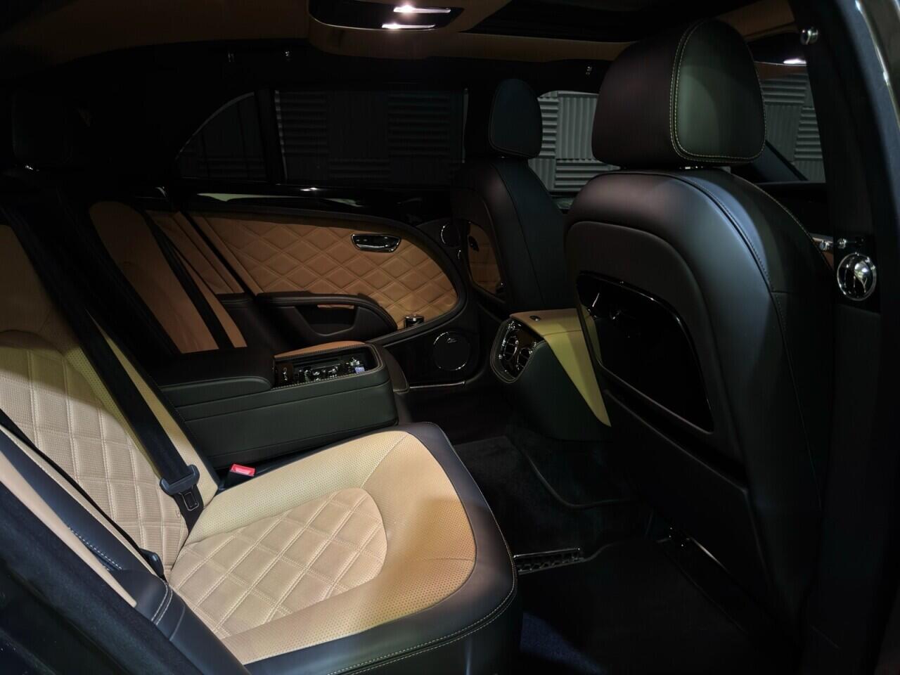 Bentley Mulsanne view 16