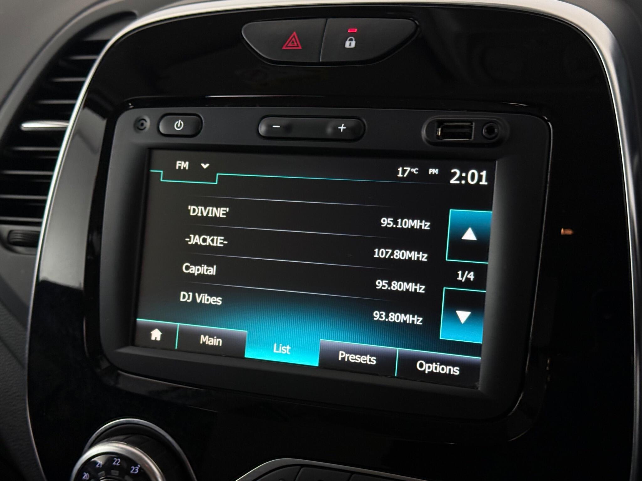 Renault Captur view 25