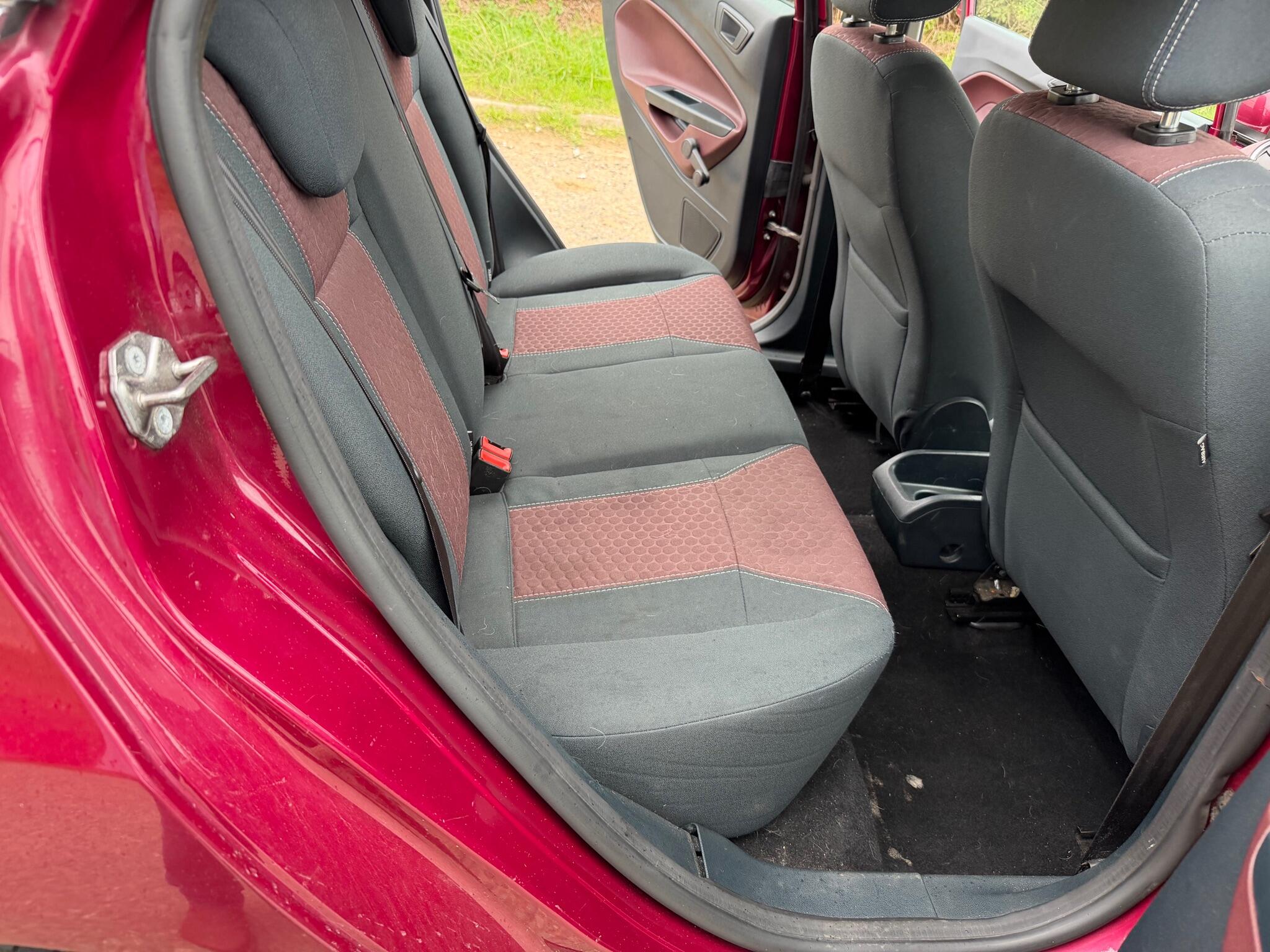 Ford Fiesta view 13