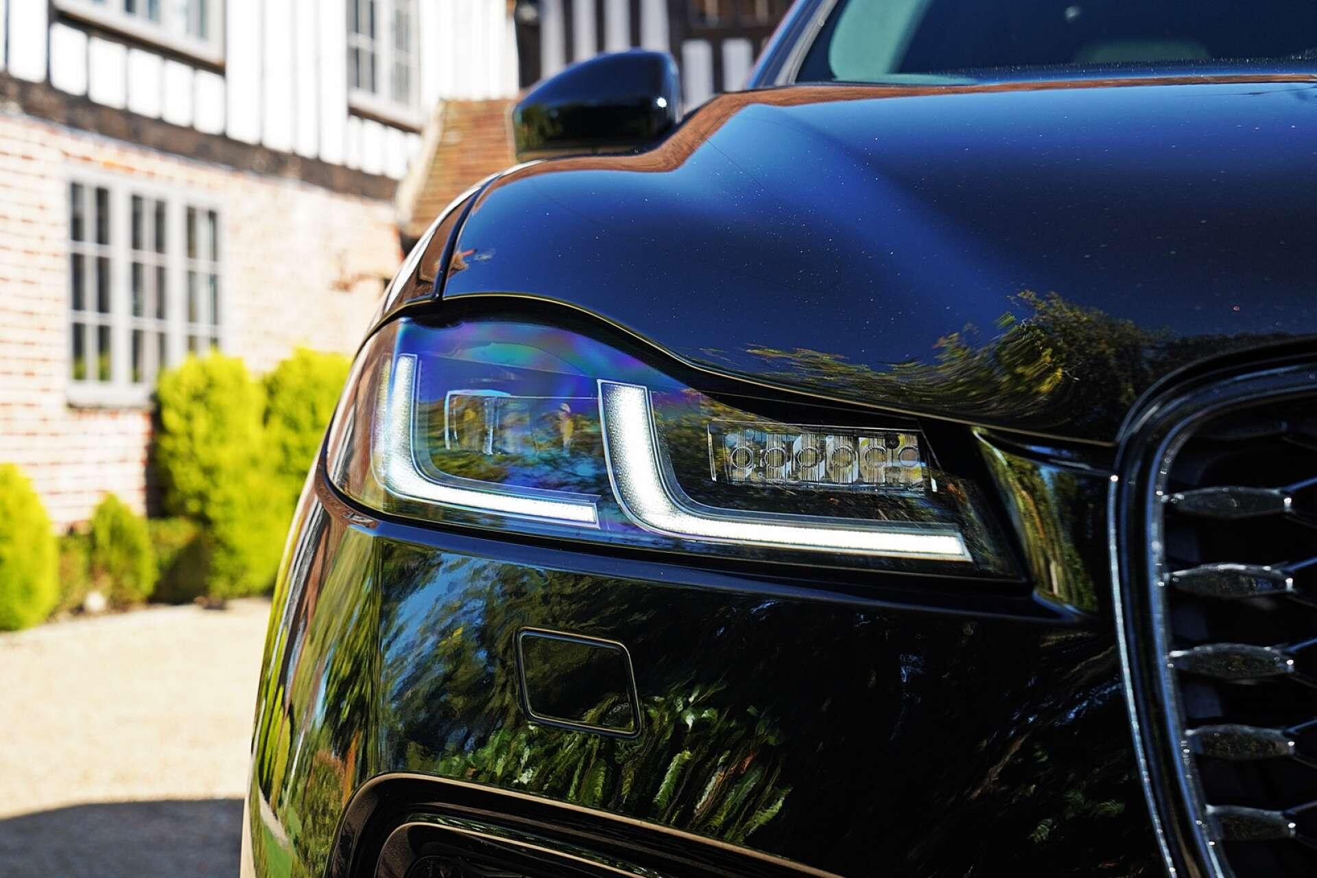 Jaguar F-Pace view 9