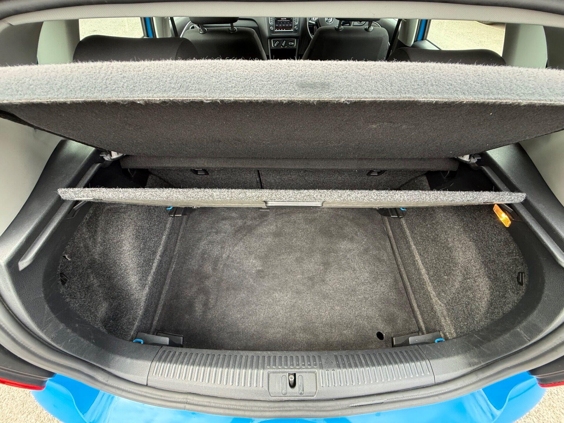 Volkswagen Polo view 42