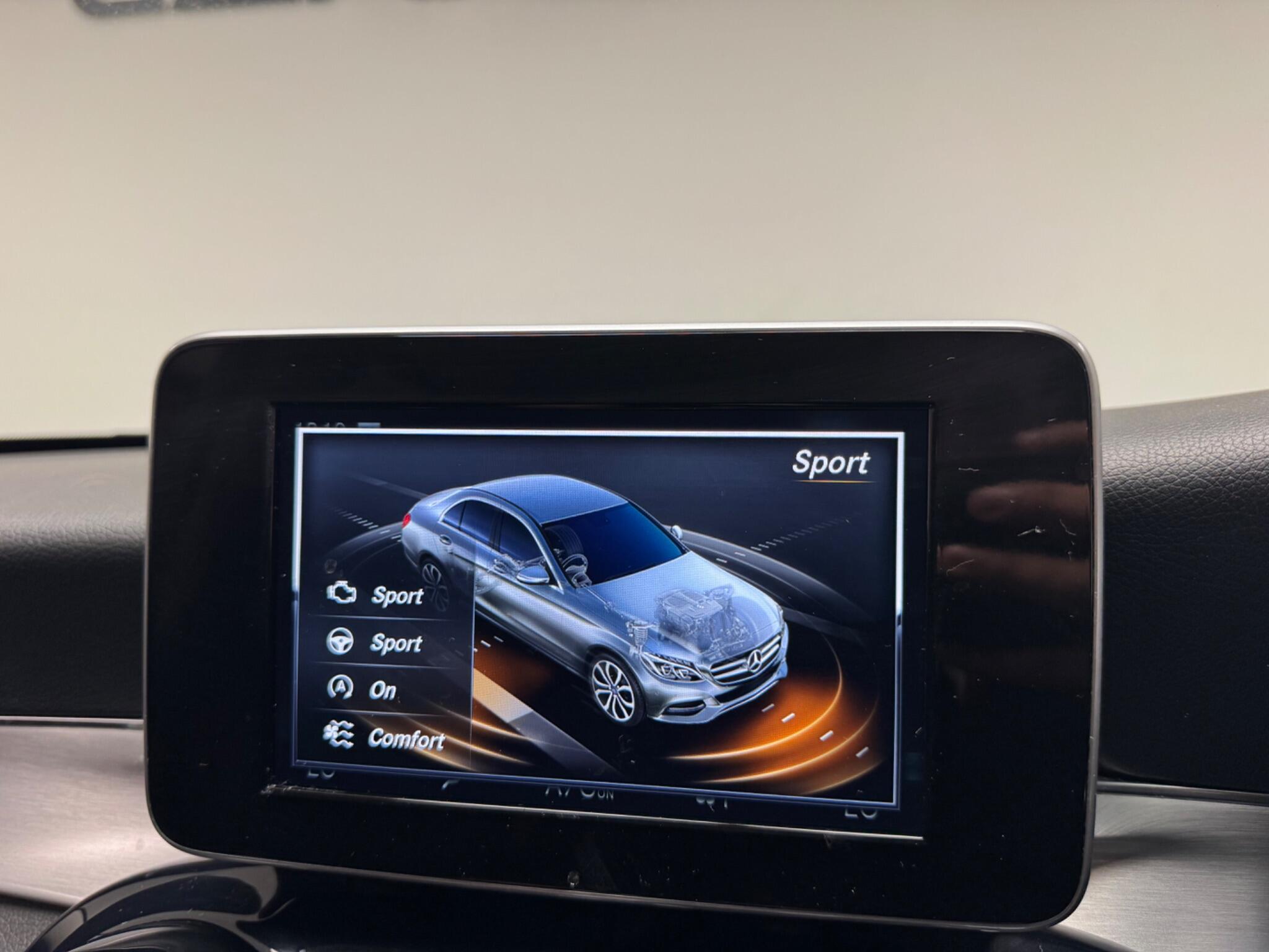 Mercedes-Benz C-Class view 18
