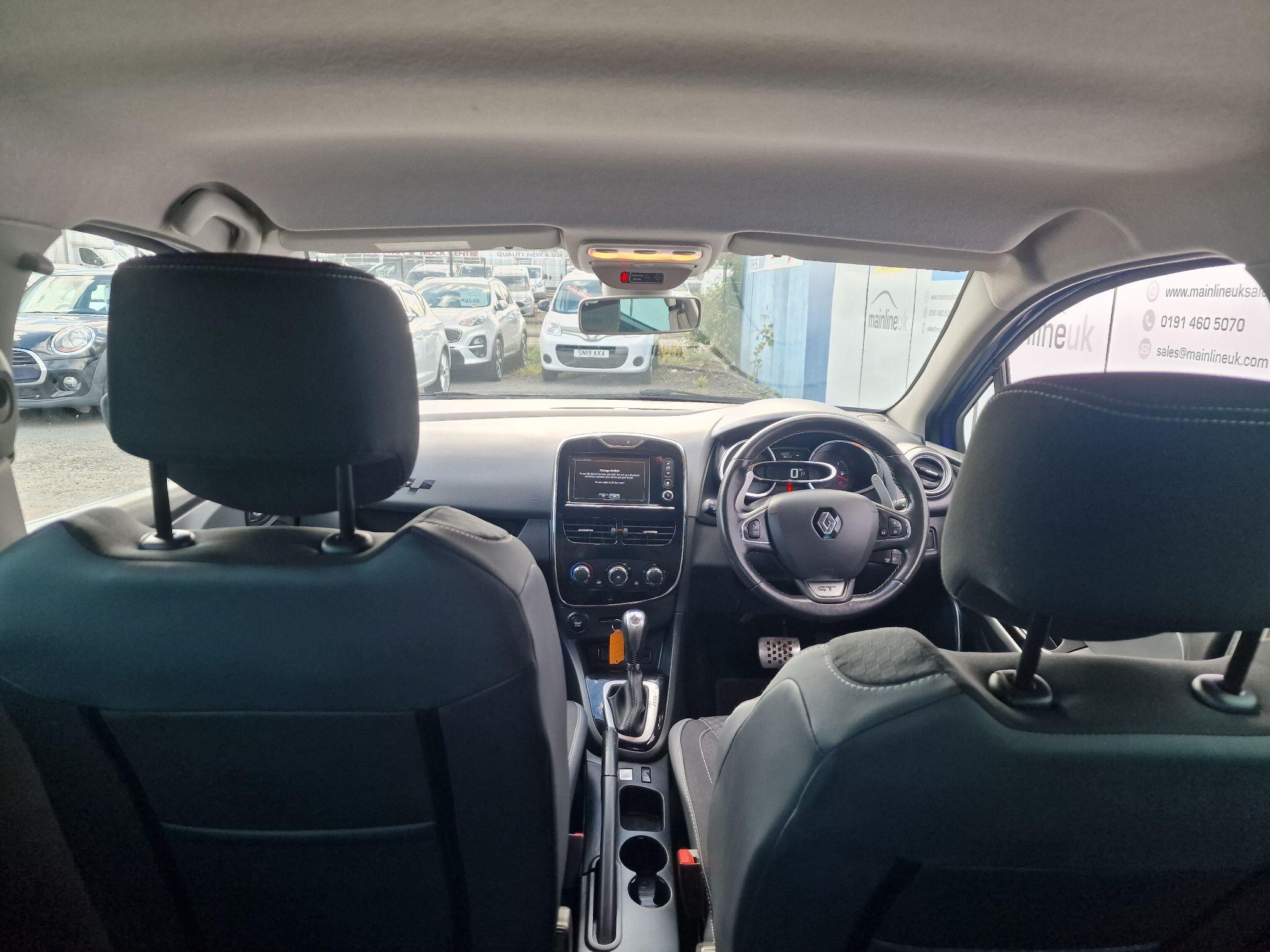 Renault Clio view 38