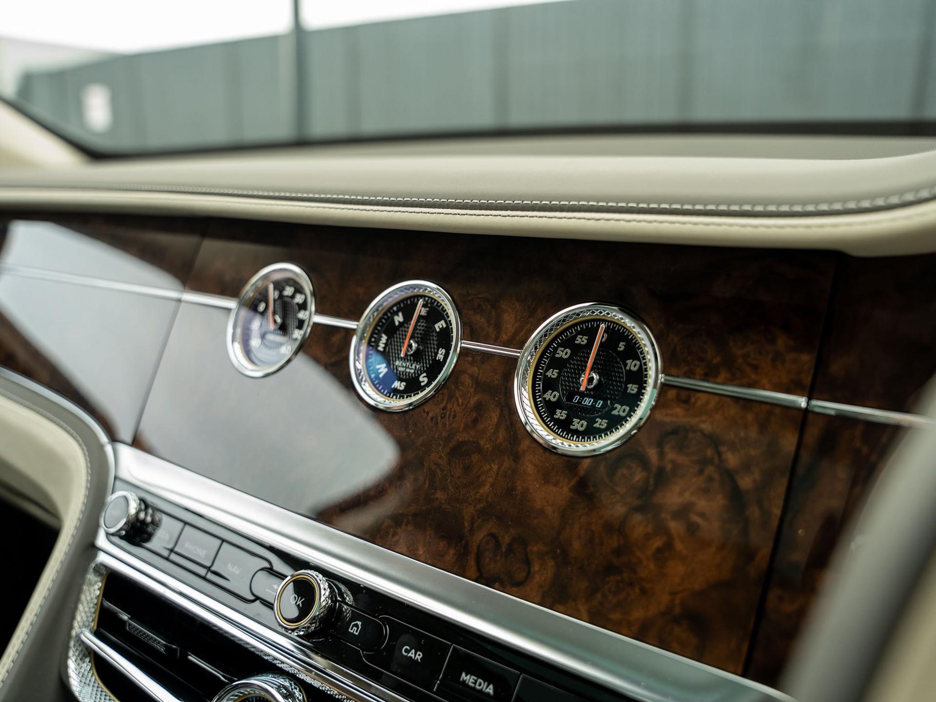 Bentley Flying Spur view 34