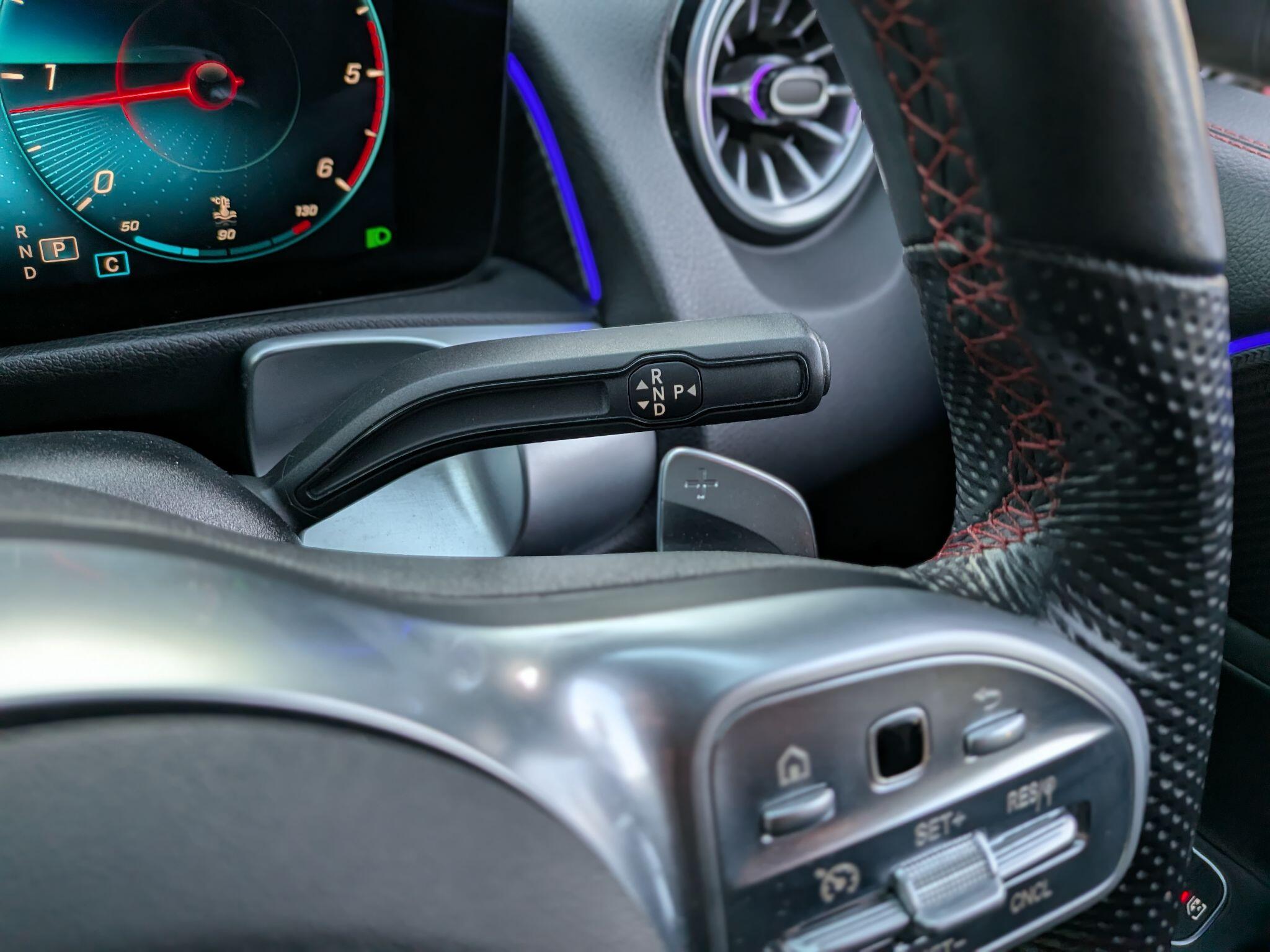 Mercedes-Benz GLB view 41