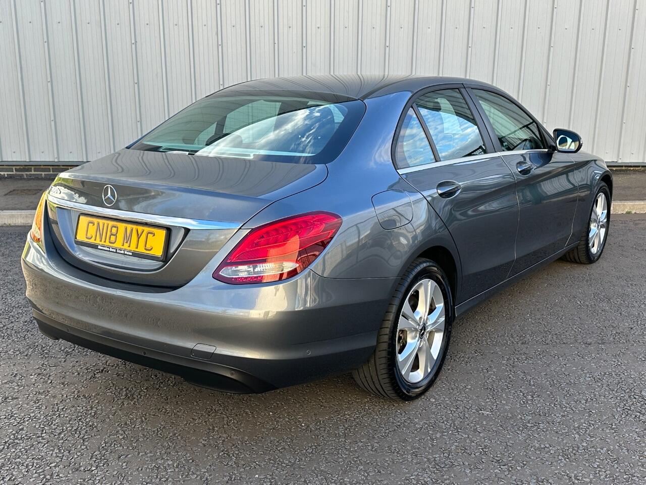 Mercedes-Benz C Class view 26