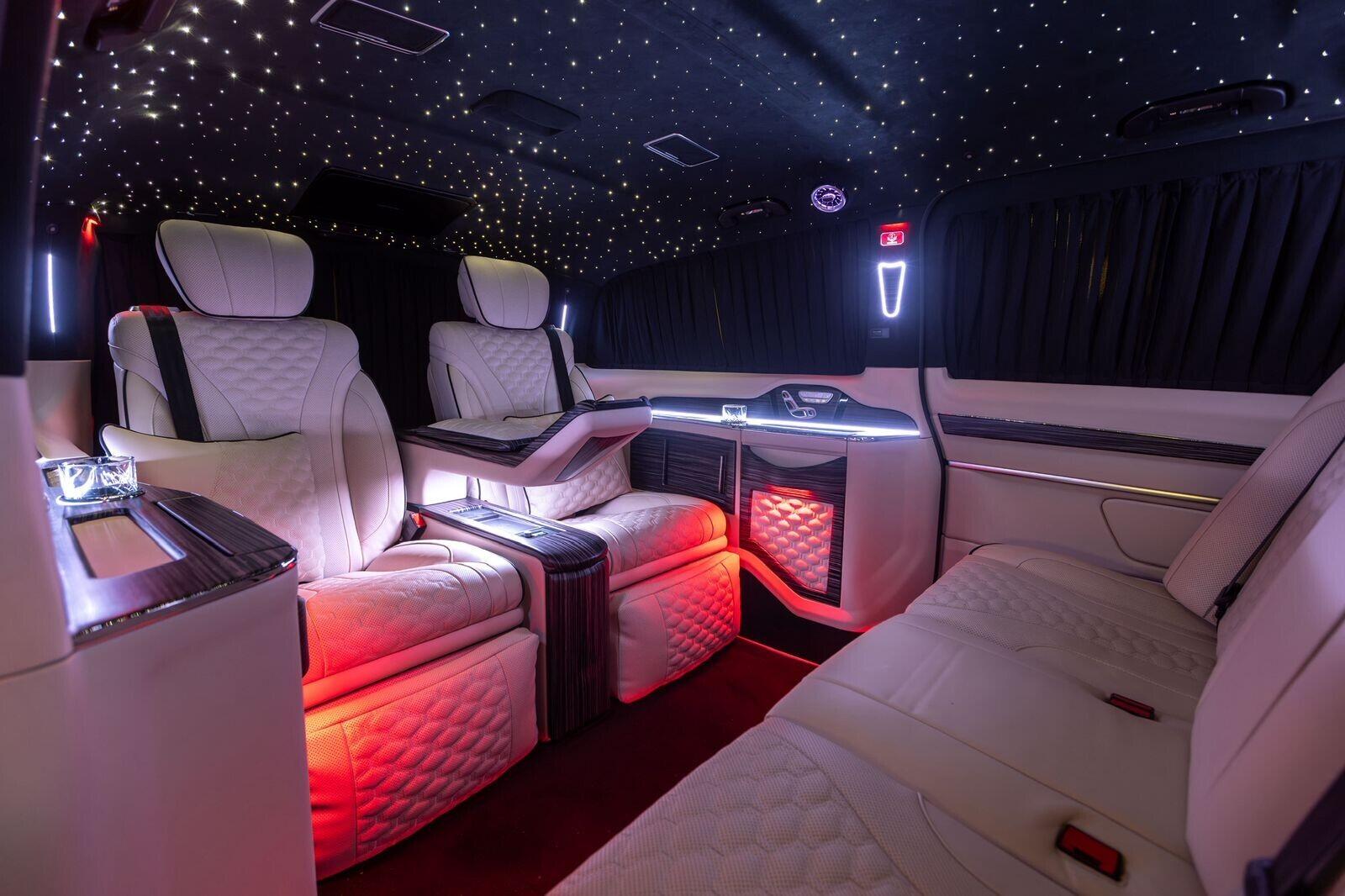 Mercedes-Benz V-Class view 13