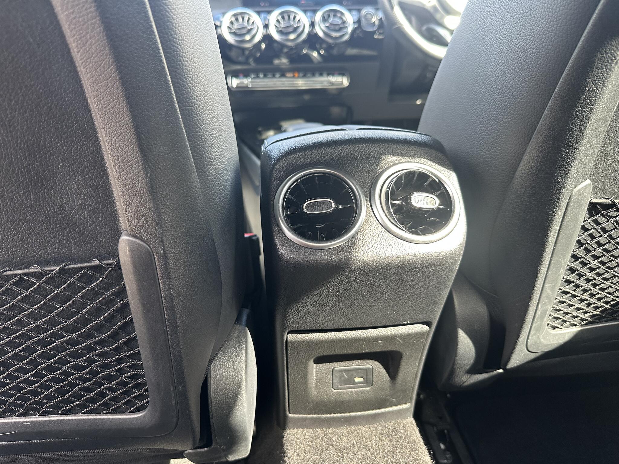 Mercedes-Benz A-Class view 27
