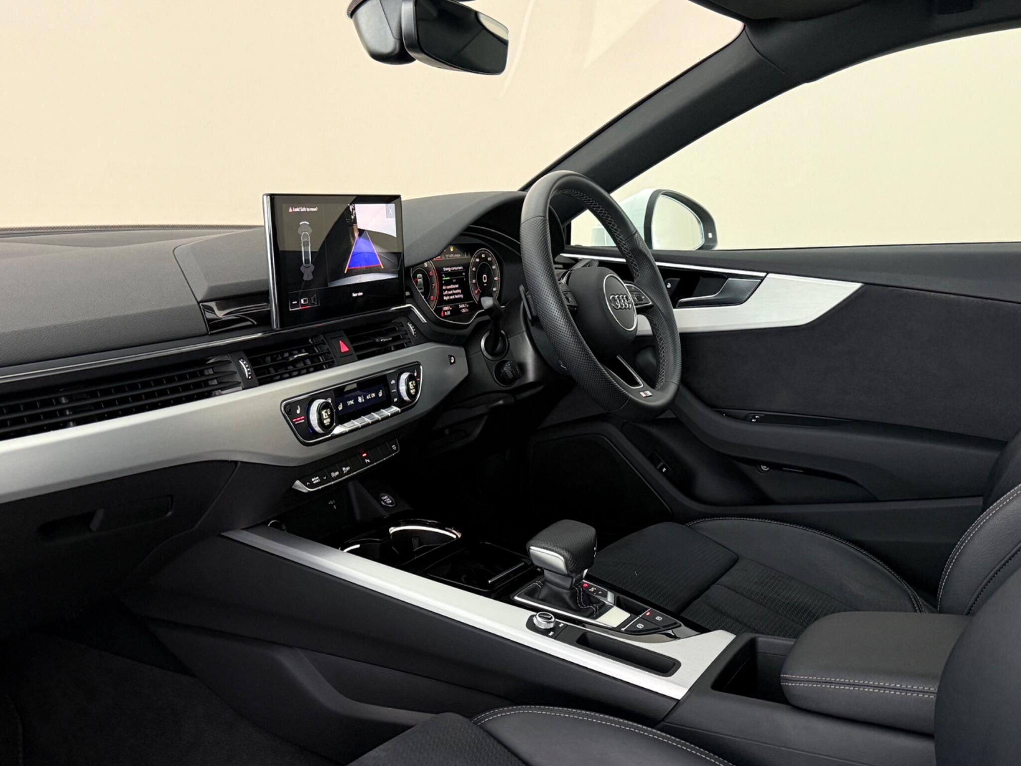 Audi A5 view 4