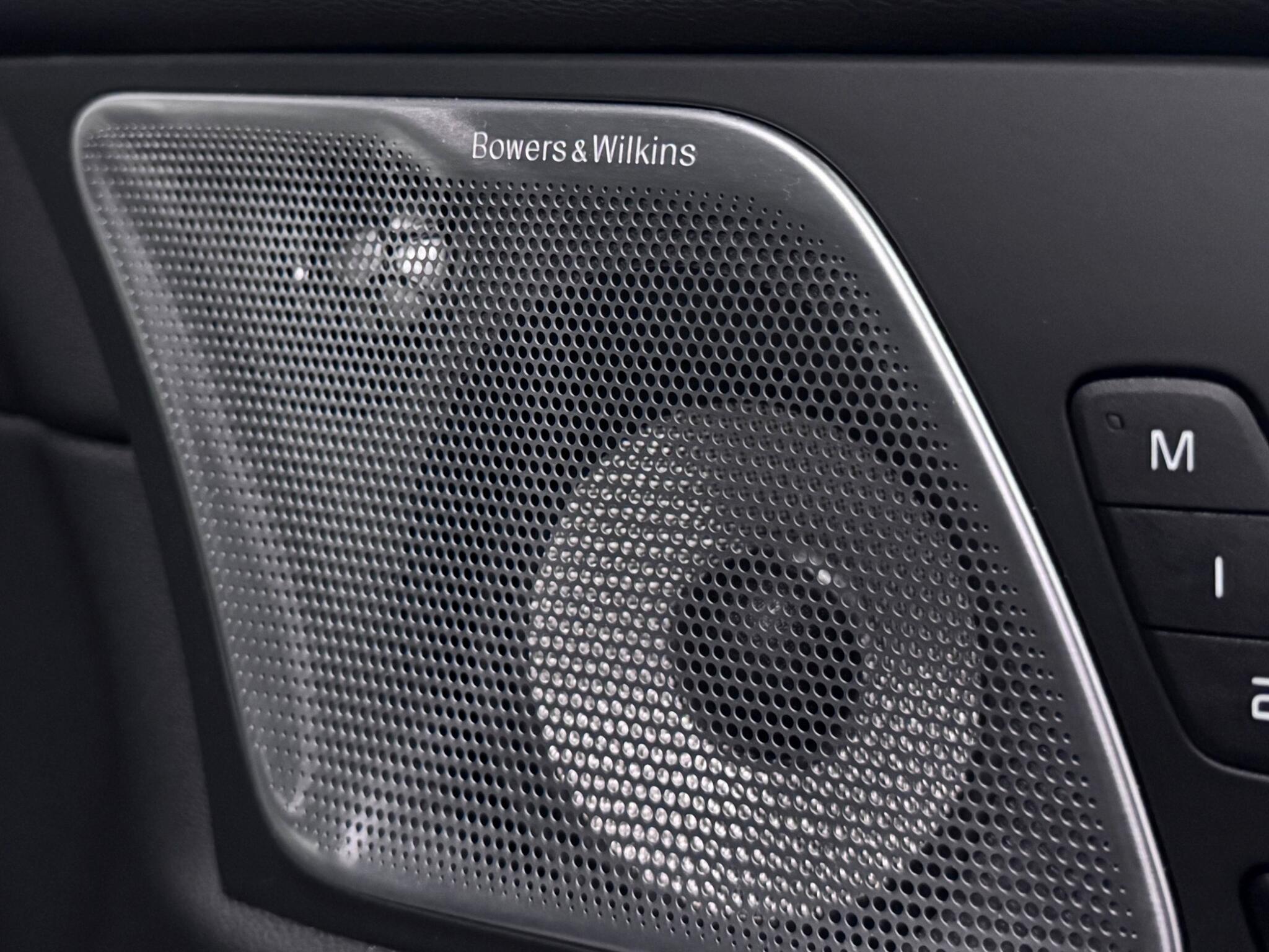 Volvo XC60 view 18