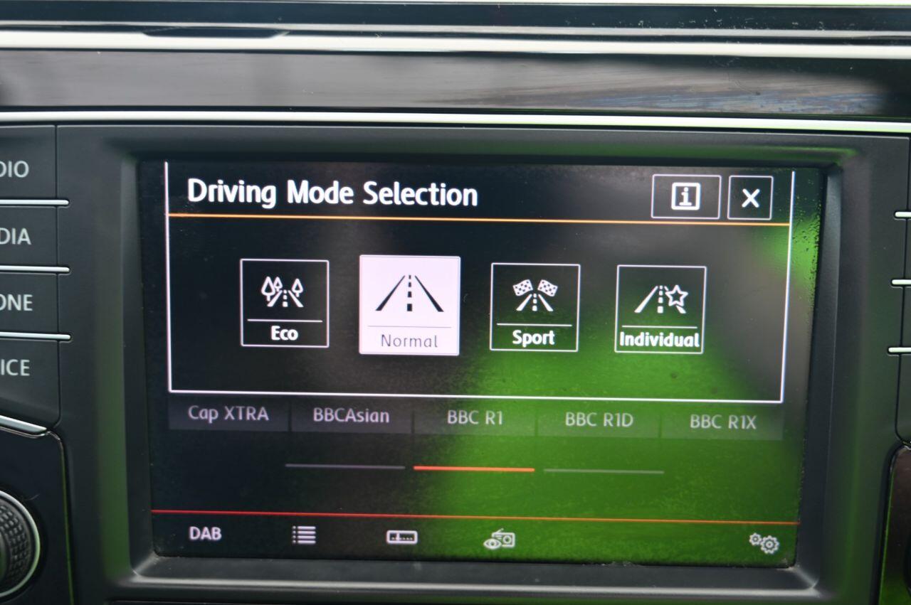 Volkswagen Touran view 29
