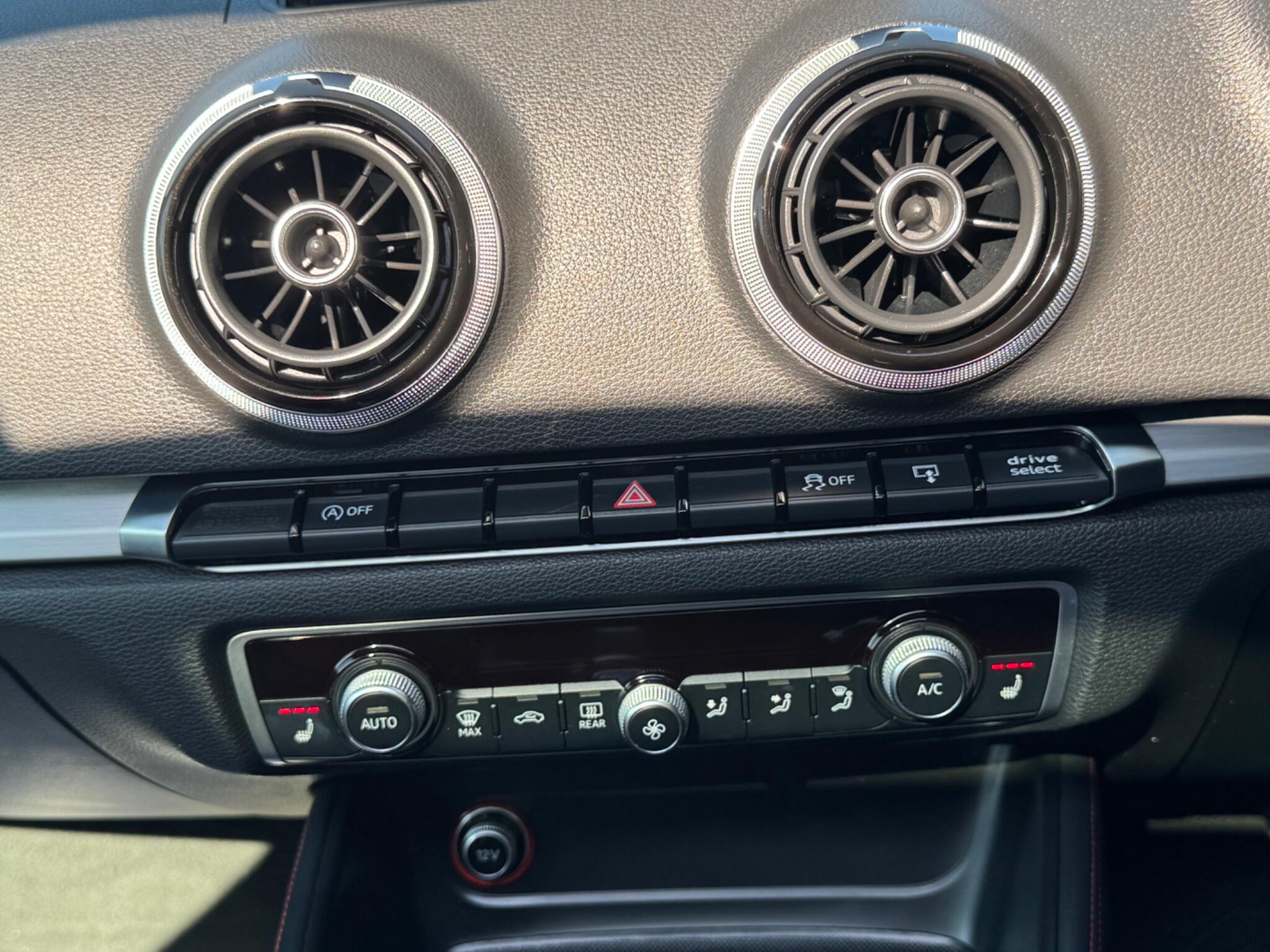 Audi S3 view 30