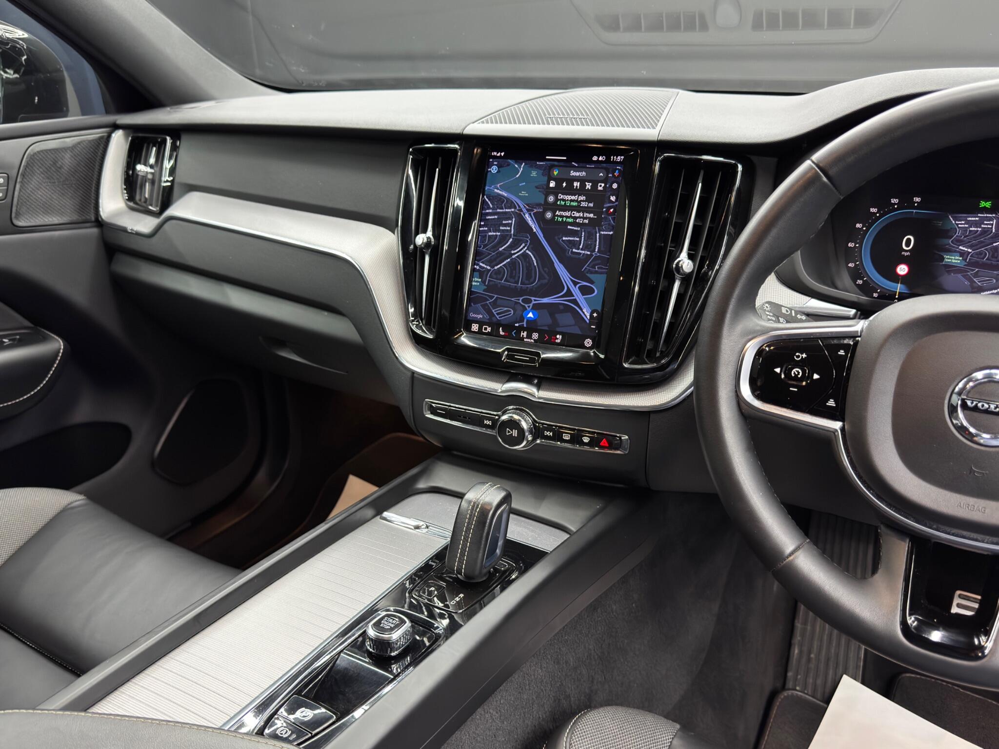 Volvo XC60 view 24