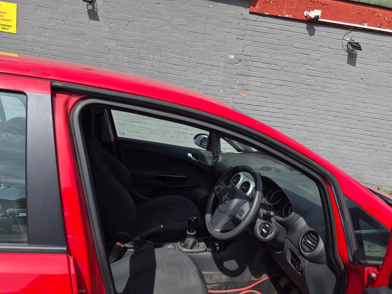 Vauxhall Corsa view 3