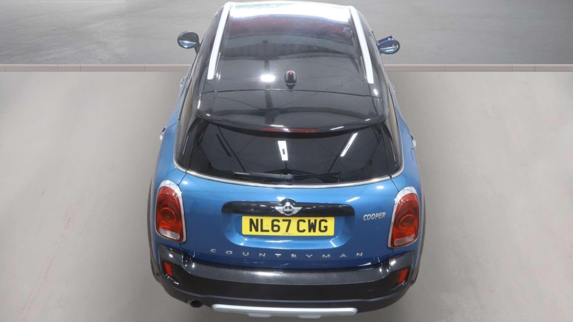 MINI Countryman view 9