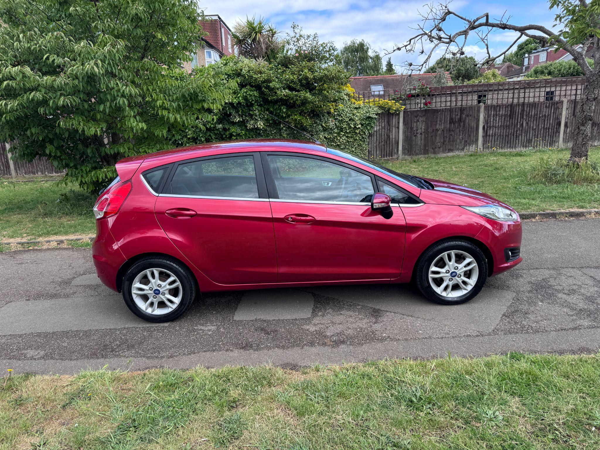2016 Ford Fiesta image 6