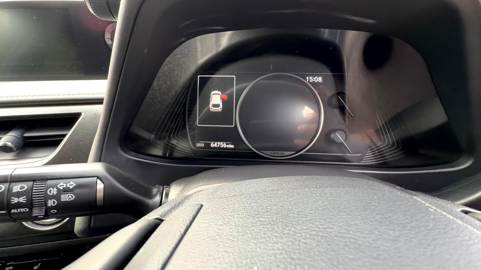 Lexus Ux view 43