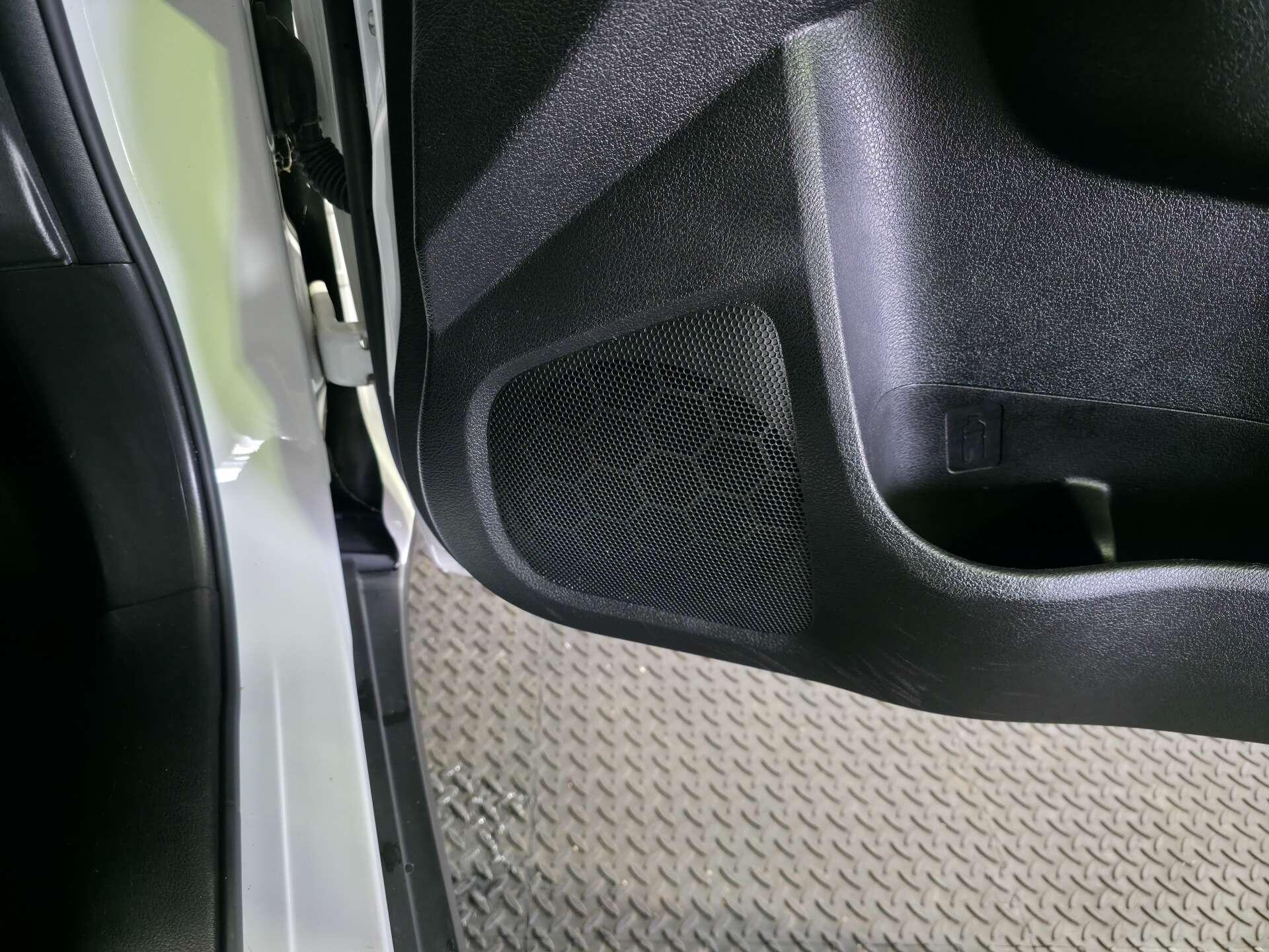 Suzuki Vitara view 23