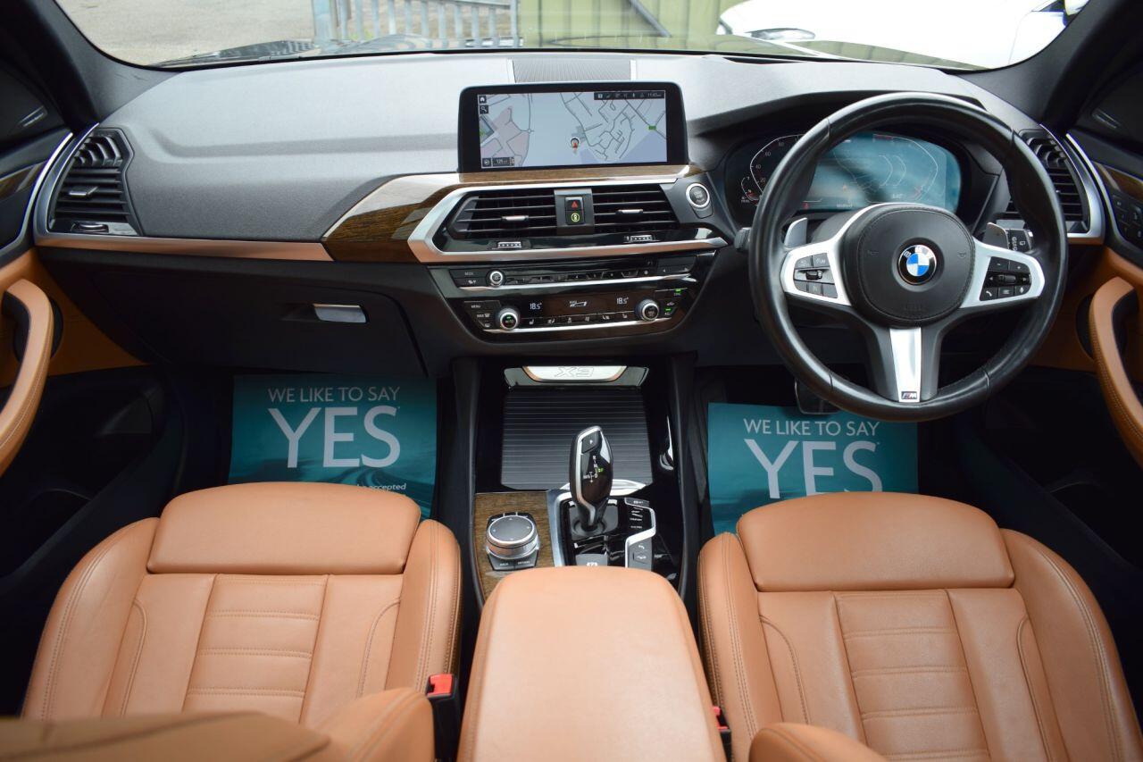 BMW X3 view 12