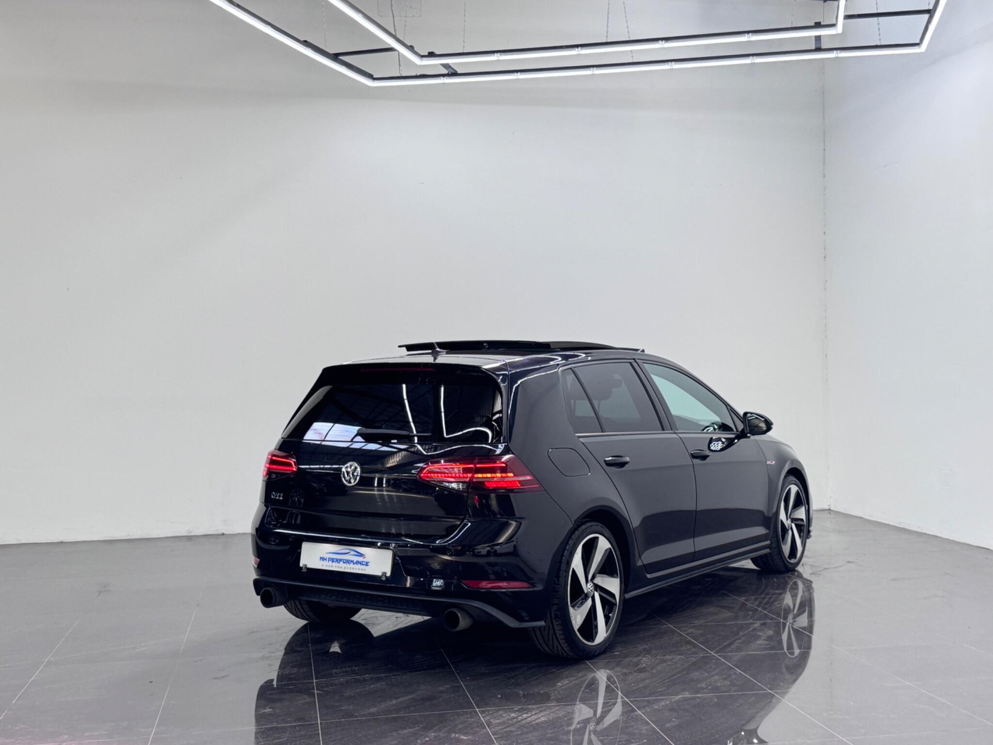 Volkswagen Golf view 32