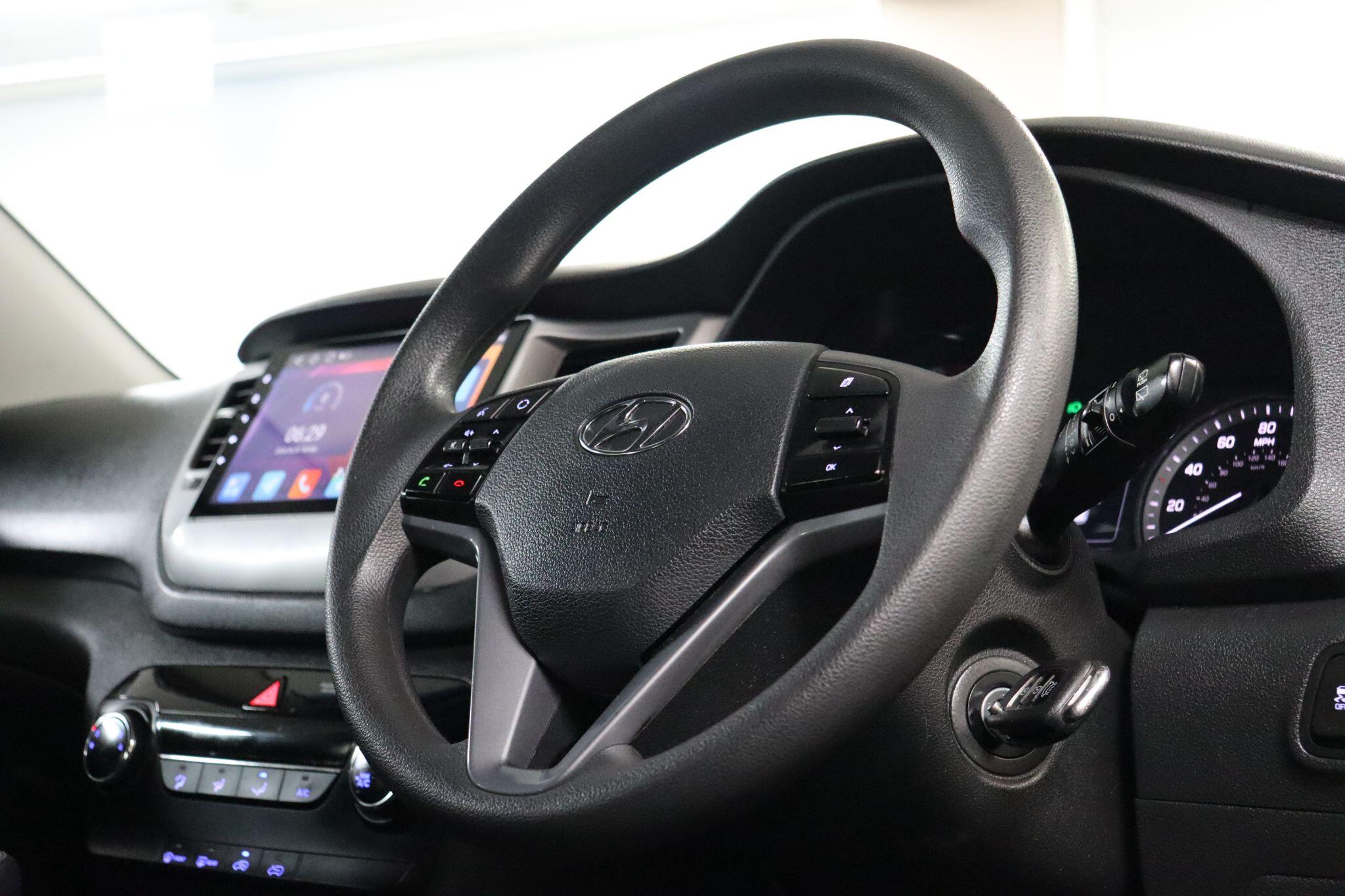 Hyundai Tucson view 12