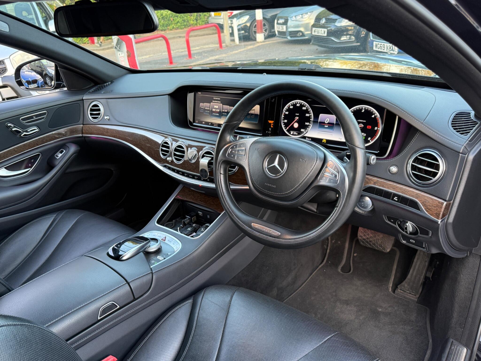 Mercedes-Benz S Class - Image 33