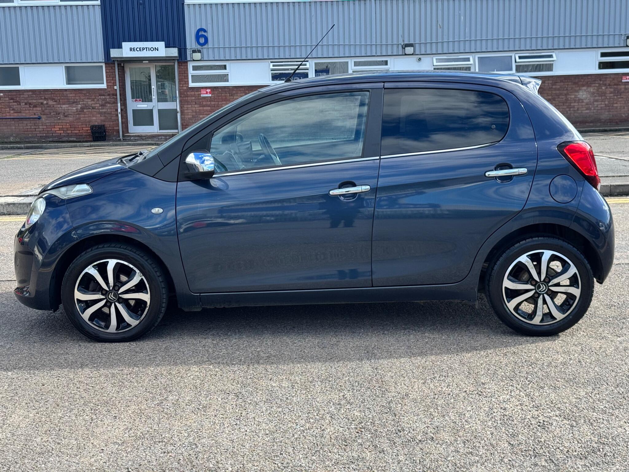 Citroen C1 view 9