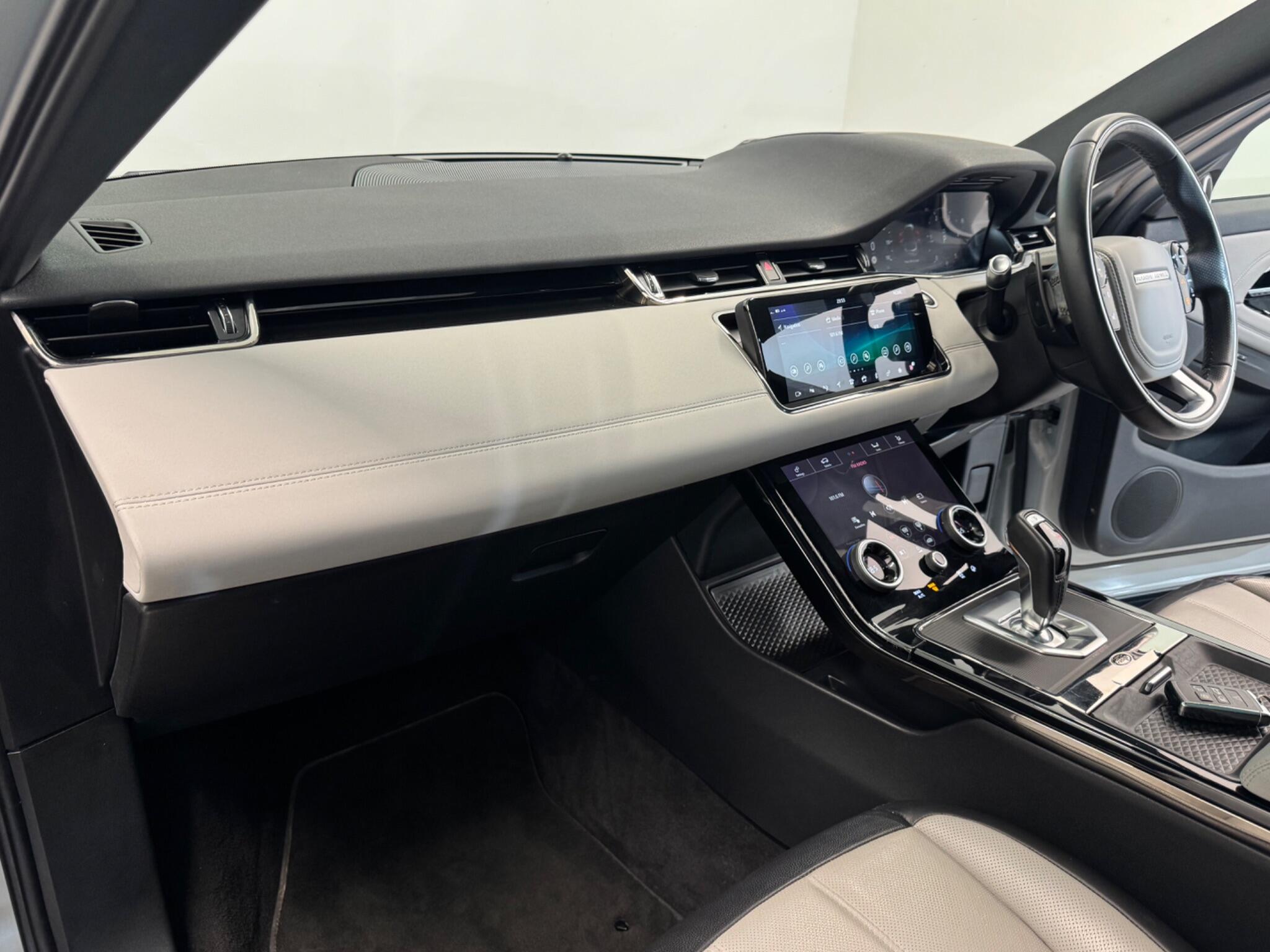 Land Rover Range Rover Evoque view 20