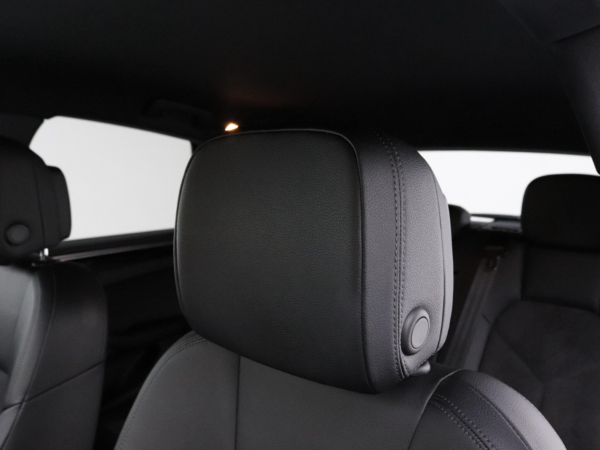Porsche Macan view 15