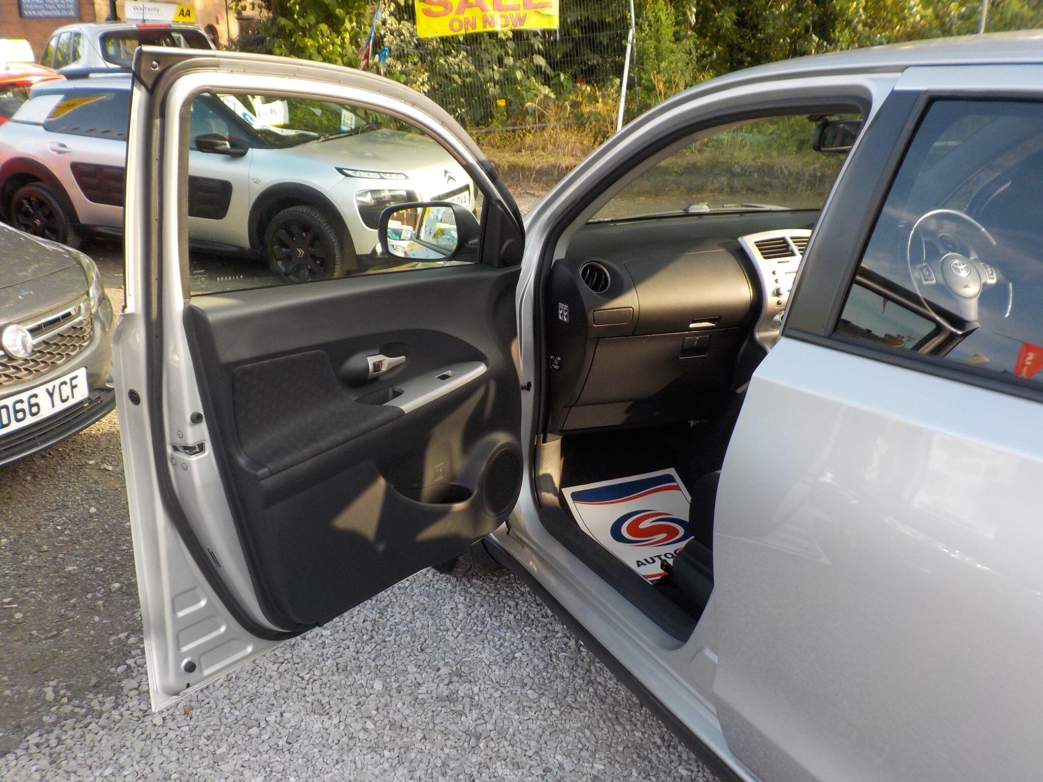 Toyota Urban Cruiser 1.33 Dual VVT-i Euro 4 (s/s) 5dr